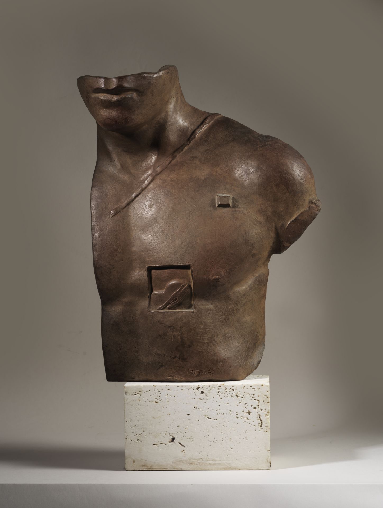 Igor MITORAJ (1944-2014) - Aescelpios - Sculpture en bronze à patine marron - [...]