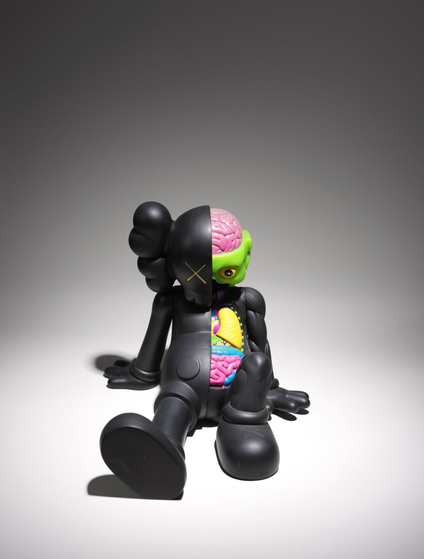 KAWS (1974) - Resting place Companion (Black) , 2012-13 - Edition Original Fake, [...] - Bild 3 aus 5