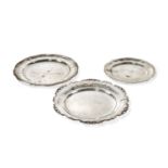 Three silver plates, Italy 20th Century - Three silver plates, Italy 20th Century - [...]