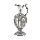 A silver jug, Italy 20th Century - A silver jug, Italy 20th Century - Weight kg [...]