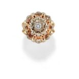 A 18K two-color gold and diamond ring, circa 1940 - A 18K two-color gold and diamond [...]