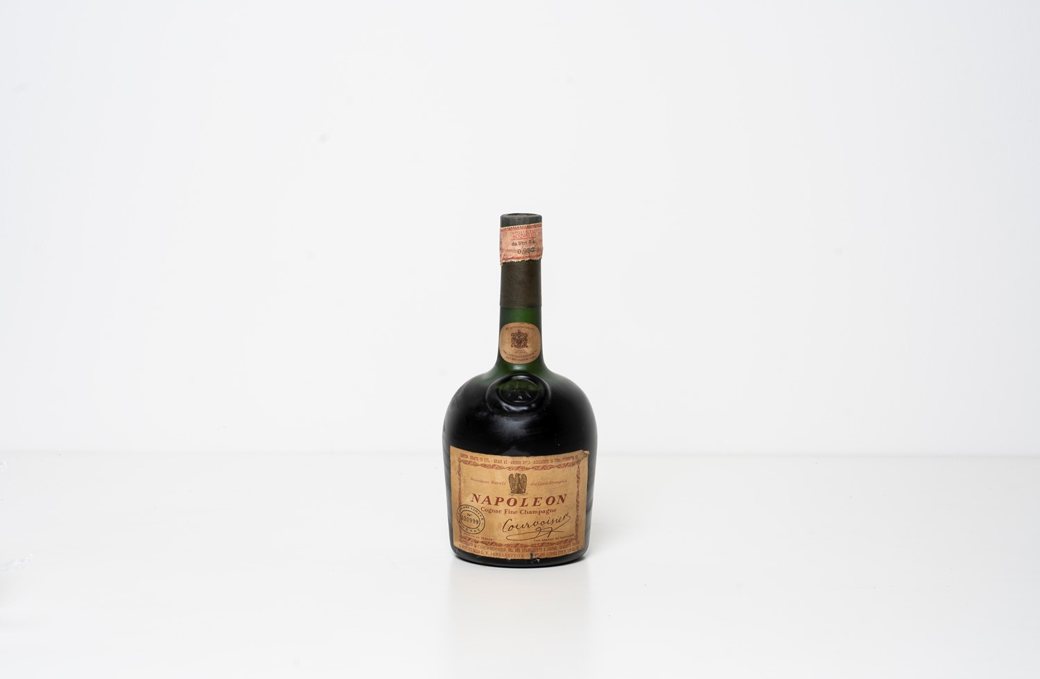 Distillati / Napoleon Cognac Courvoisier - Francia - 1 bt - Notes: - Liv. 2 -