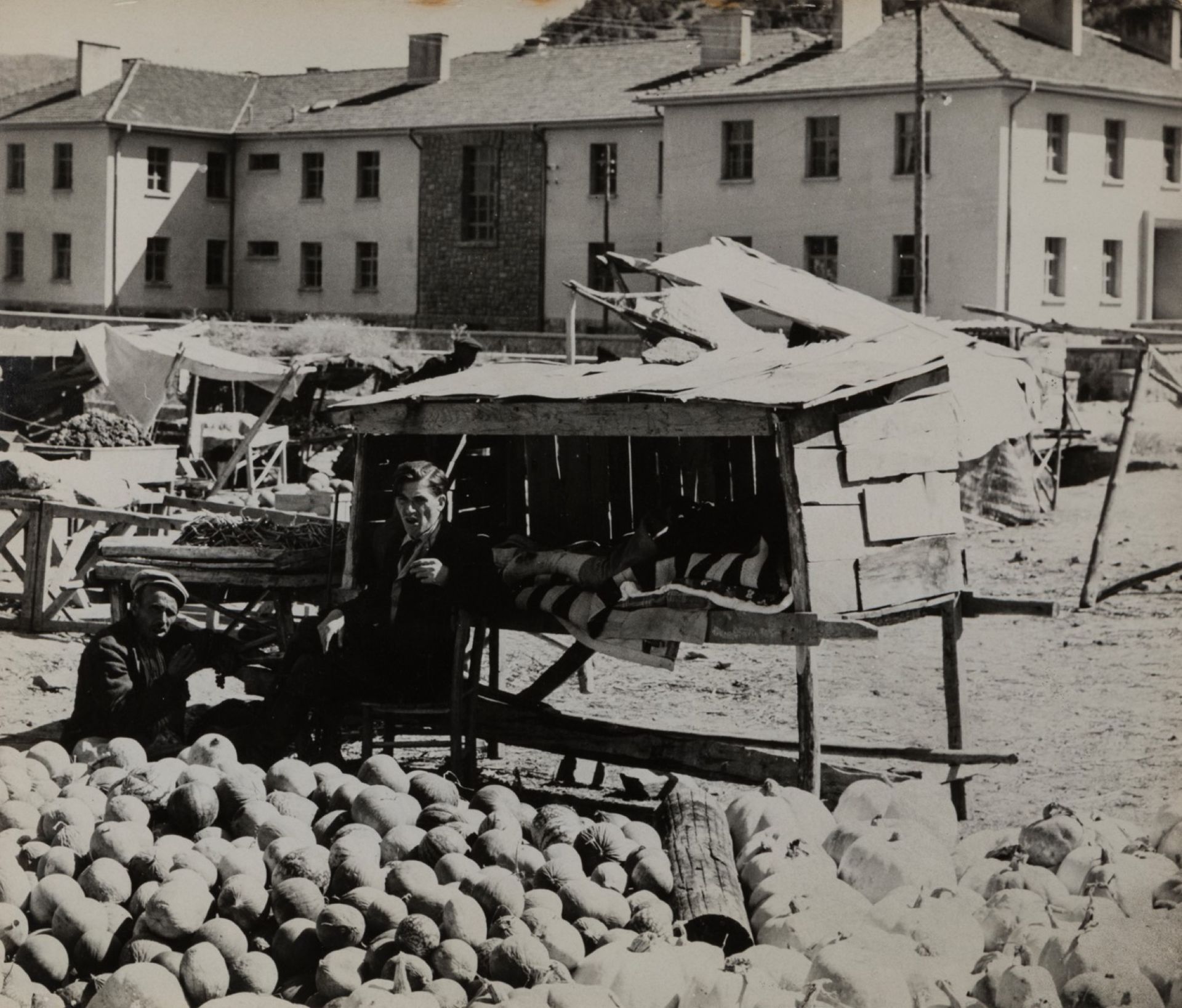 Federico Patellani (1911-1977) - Untitled (Market, Turkey), years 1950 - Vintage [...]