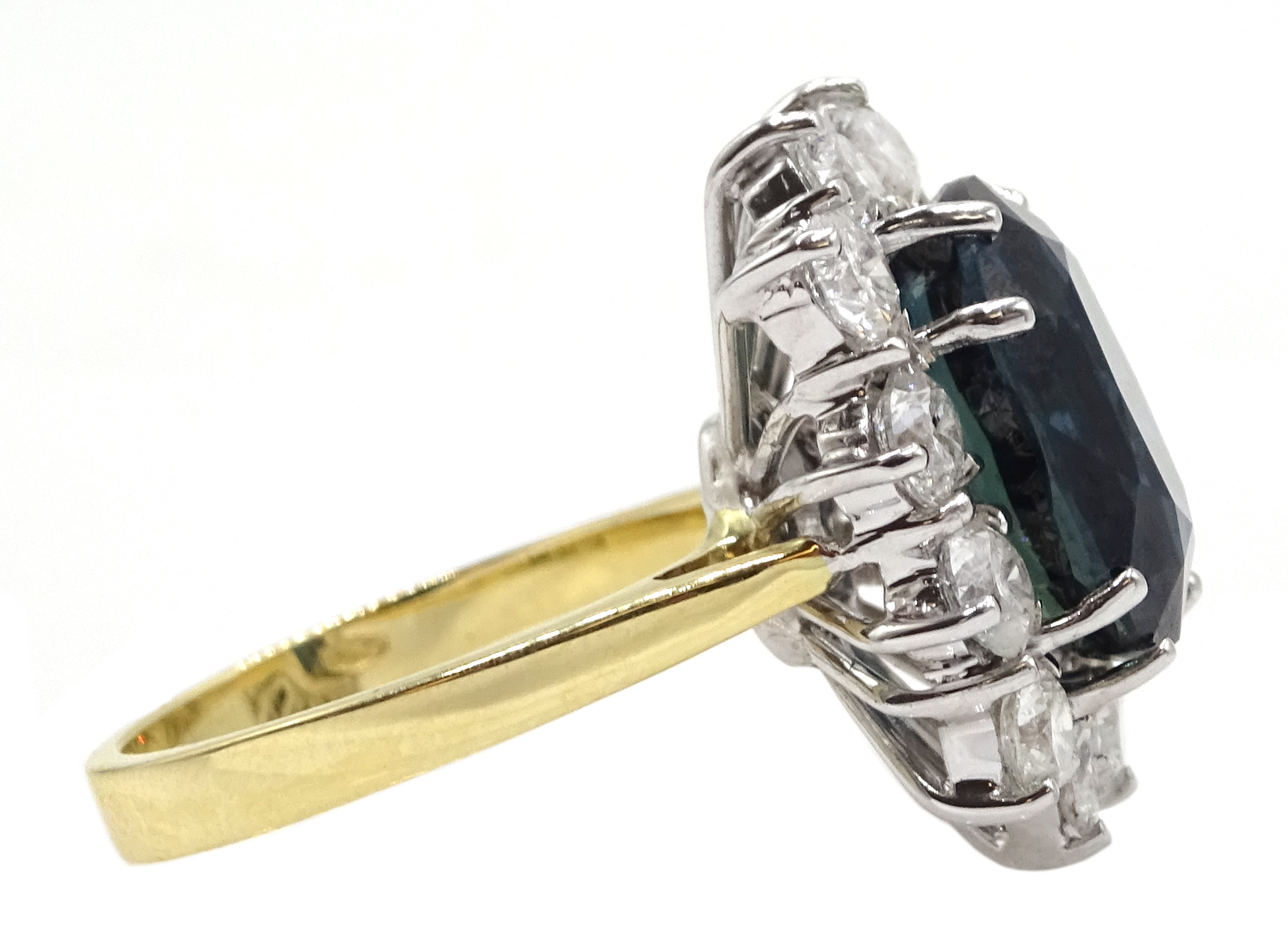 18ct gold, diamond and untreated sapphire cluster ring, sapphire 7.26 carat - Image 4 of 10