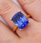 18ct gold and synthetic sapphire ring, sapphire total weight approx 7.40 carat