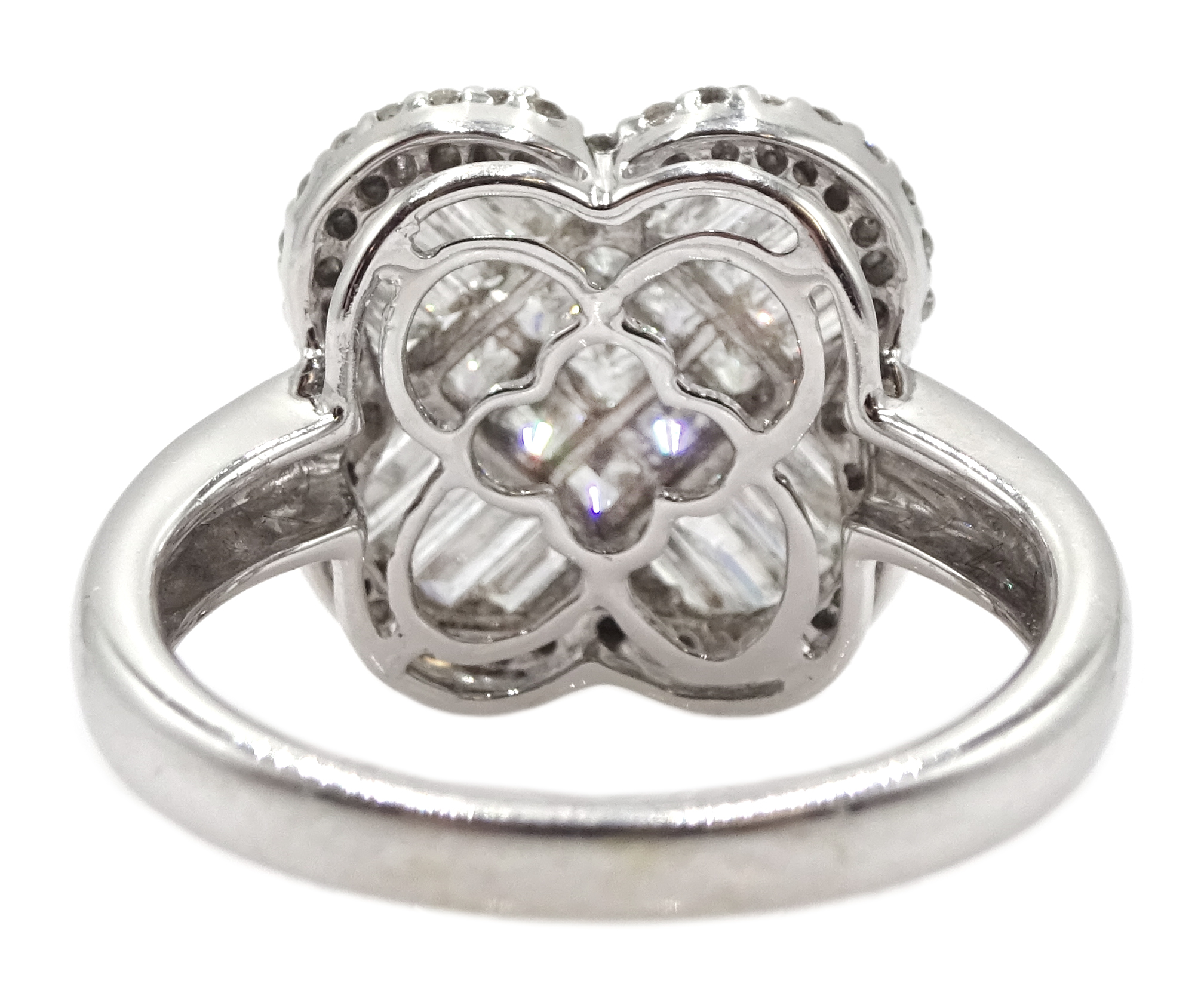 18ct white gold and diamond cluster ring, diamond total weight approx 1.25 carat - Image 6 of 6