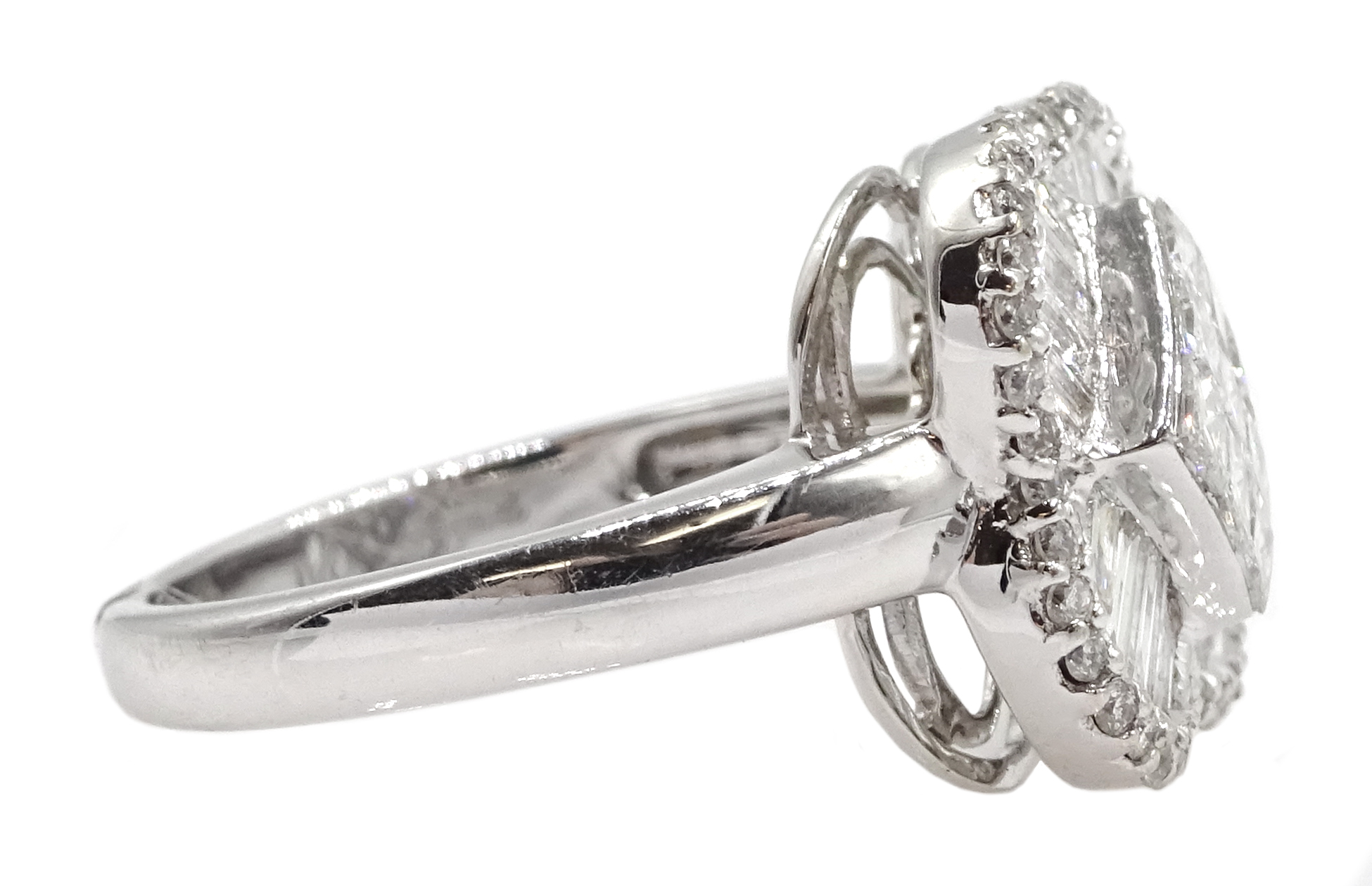 18ct white gold and diamond cluster ring, diamond total weight approx 1.25 carat - Image 4 of 6