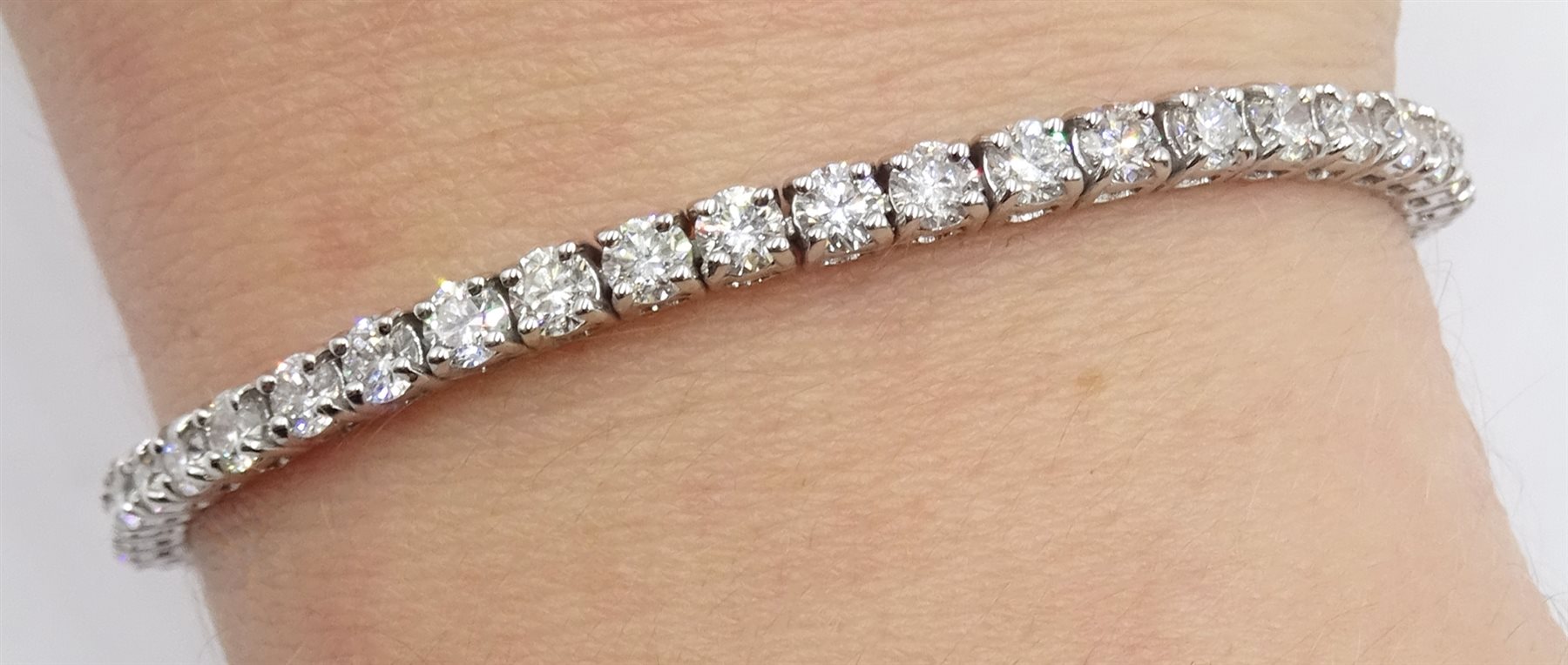 18ct white gold diamond line bracelet, stamped 750 diamond total weight approx 5.18 carat - Image 2 of 5