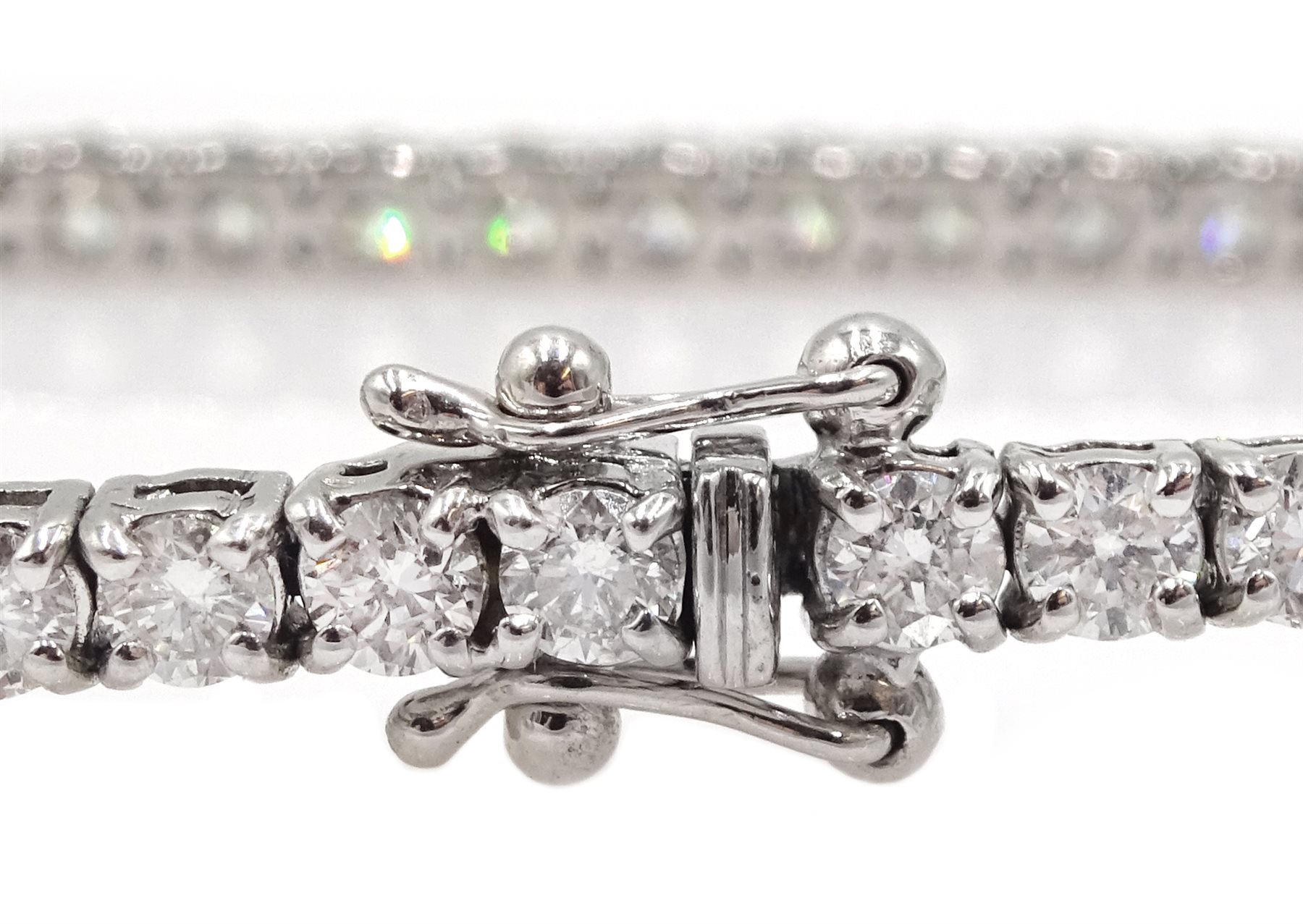 18ct white gold diamond line bracelet, stamped 750 diamond total weight approx 5.18 carat - Image 5 of 5