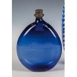 Kobaltblaue Taschenflasche