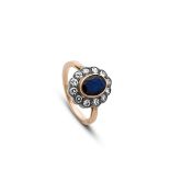 Saphir-Ring mit Diamanten