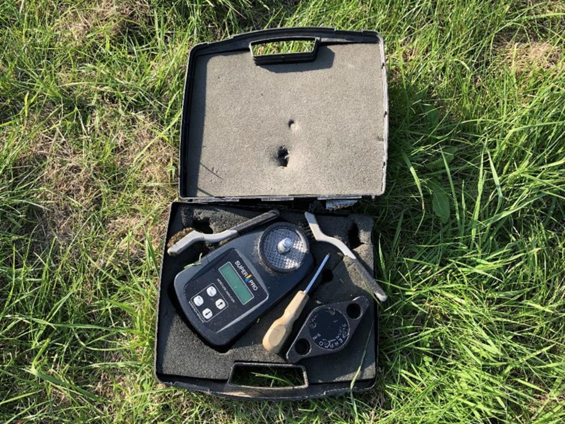 Super Pro Grain Moisture Meter