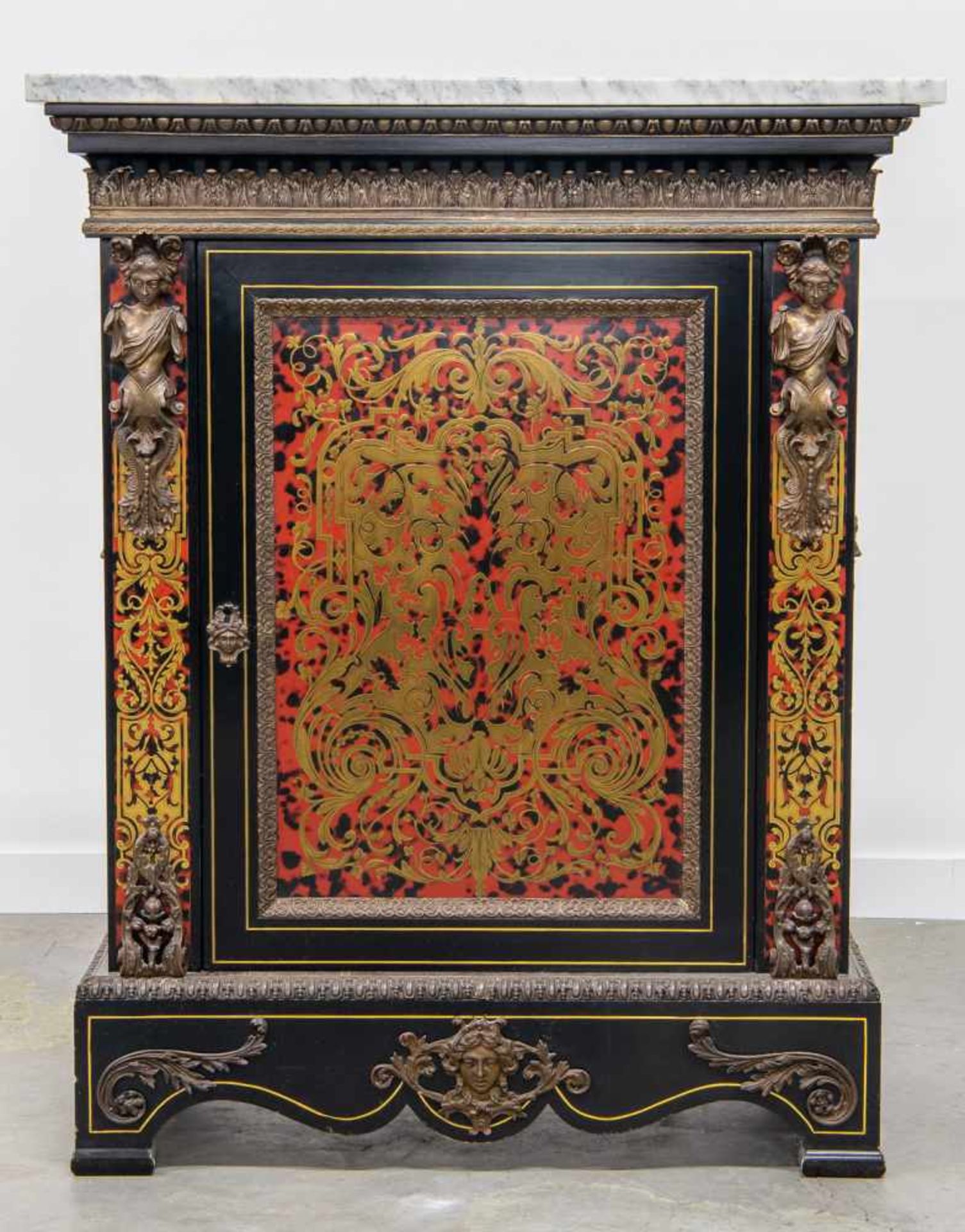 1970's Boulle cabinet, mounted with bronze and marble top. Length: 85 cm , Width: 40 cm, Hight: - Bild 2 aus 6