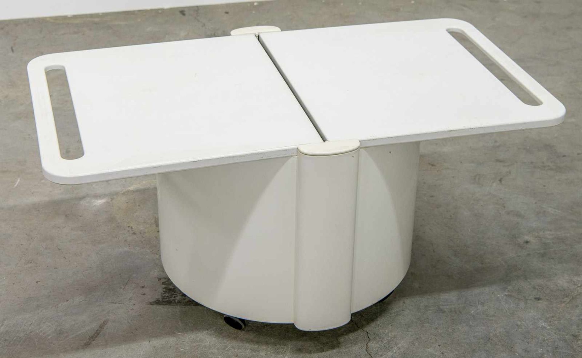 Livia CASTELLILivia Castelli for Kastilia, hard plastic bar side table, 1972. Length: 0 cm , - Image 5 of 7