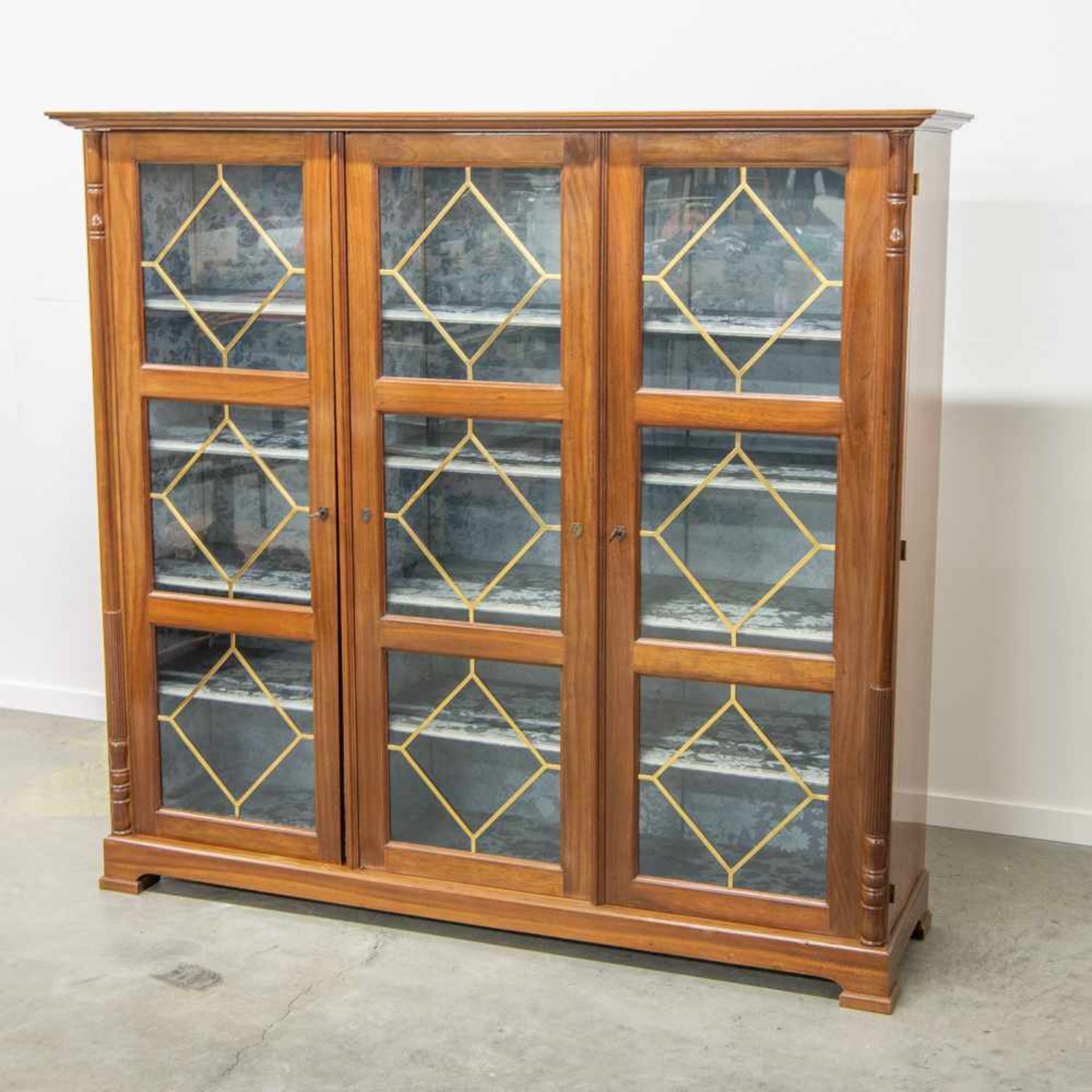 Library cabinet with glass doors. 1960-1970 Length: 177 cm , Width: 51 cm, Hight: 190 cm, - Bild 2 aus 6