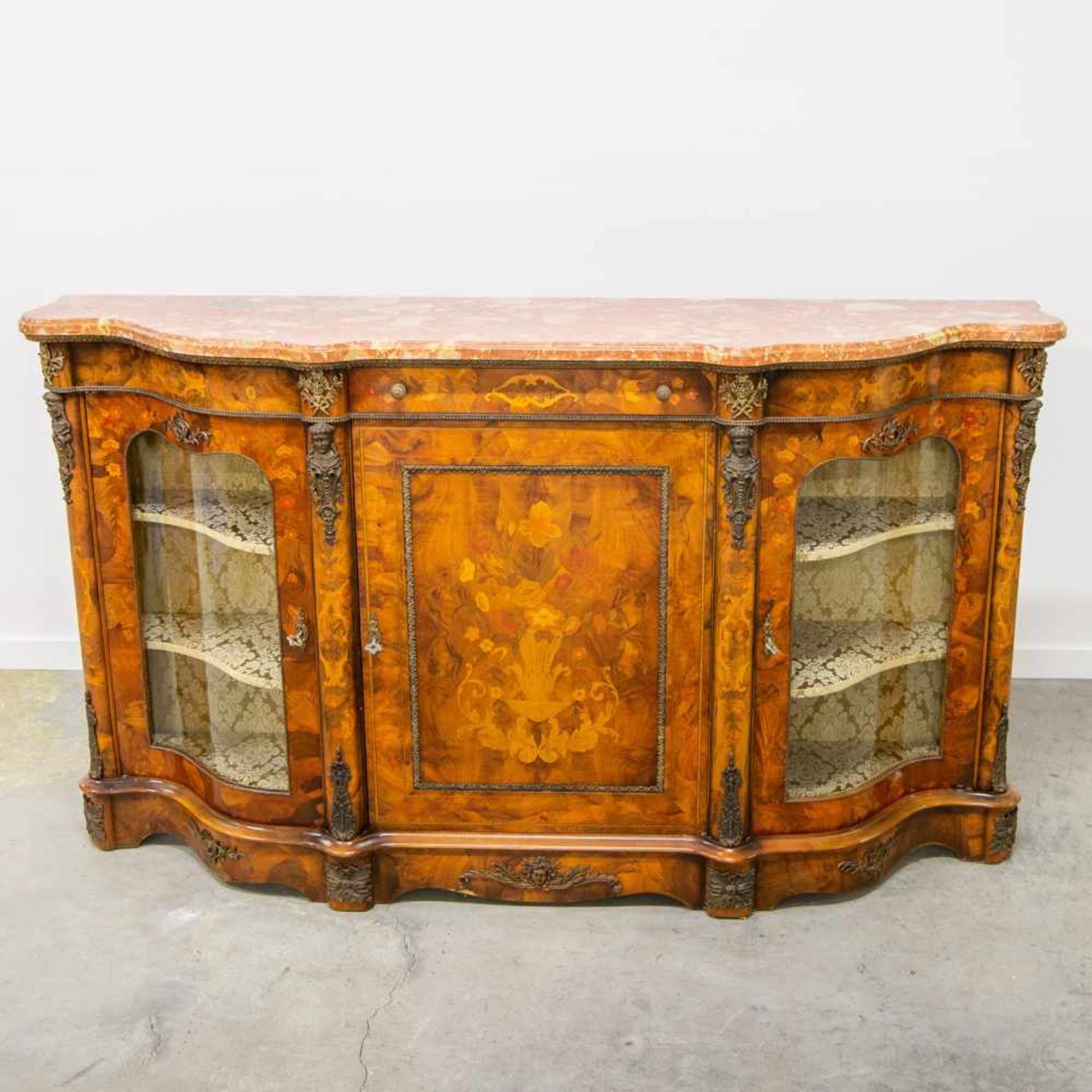 Sideboard with marquetry inlay, marble top and curved glass doors, 1950's Length: 193 cm , Width: 50 - Bild 8 aus 8