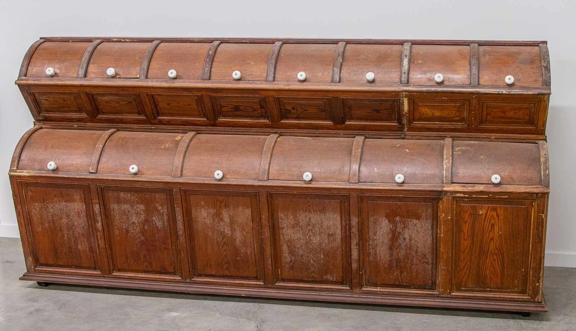 Shop cabinet with 3 antique scoops. 1920 Length: 261 cm , Width: 66 cm, Hight: 130 cm, Diameter: 0