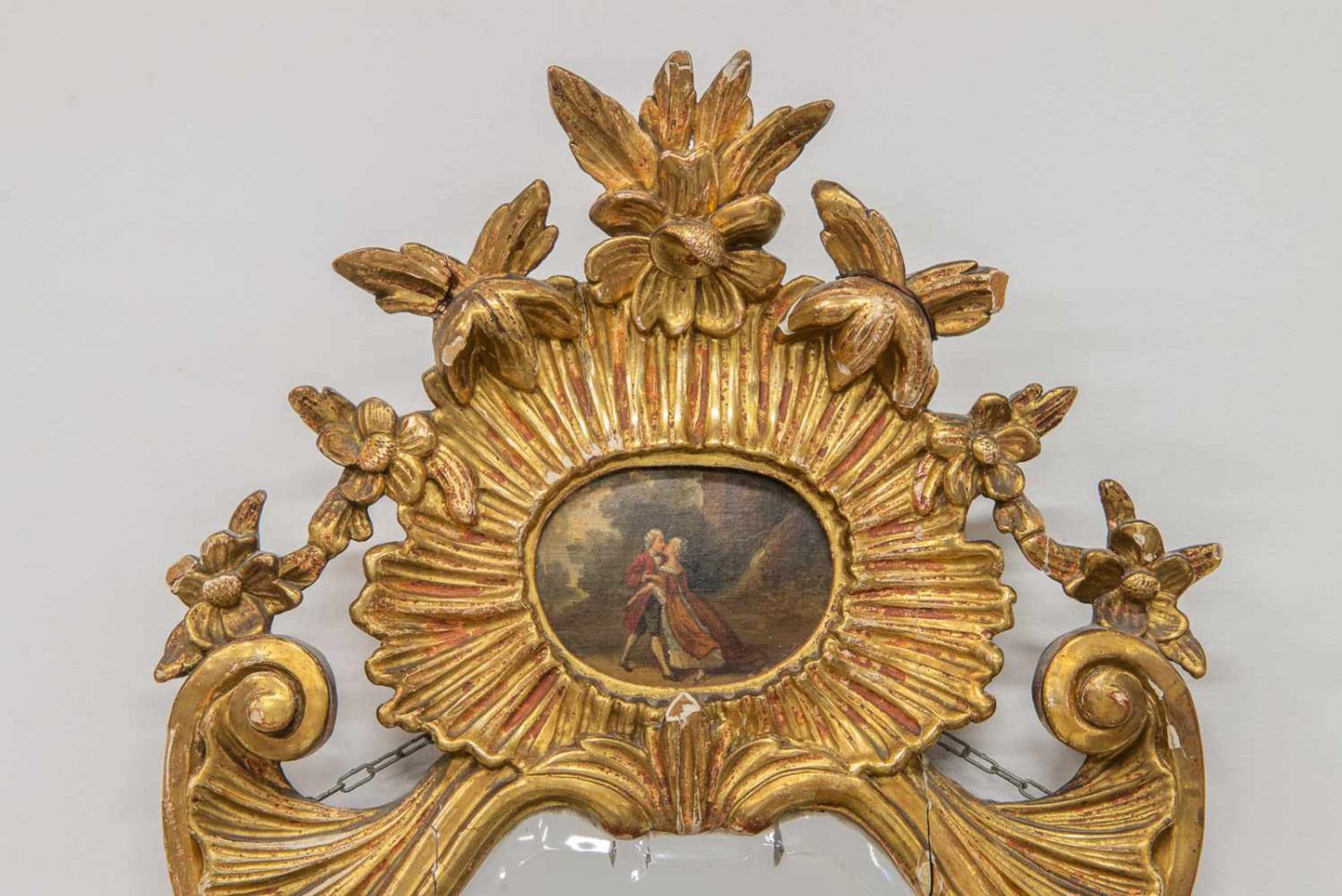 Antique pair of 19th century mirrors, made of sculptured gilt wood with a small painting mounted - Bild 4 aus 7