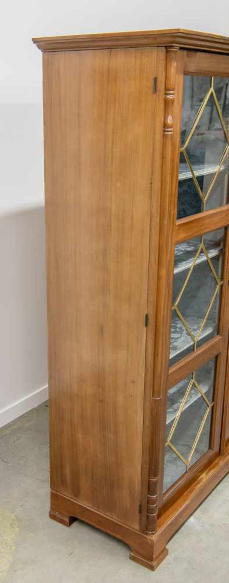 Library cabinet with glass doors. 1960-1970 Length: 177 cm , Width: 51 cm, Hight: 190 cm, - Bild 5 aus 6