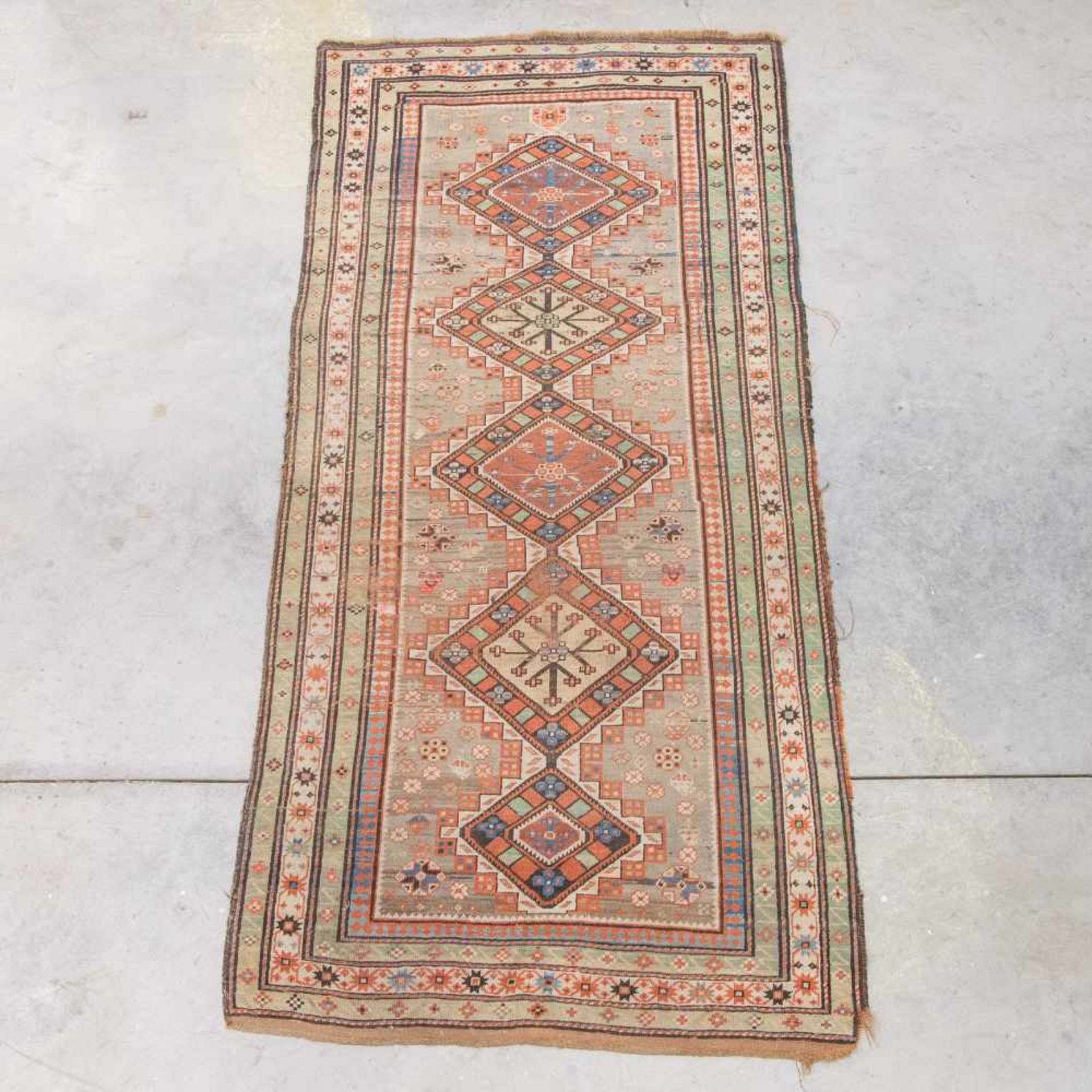 Hand-woven Carpet Length: 132 cm , Width: 281 cm, Hight: 0 cm, Diameter: 0 cm