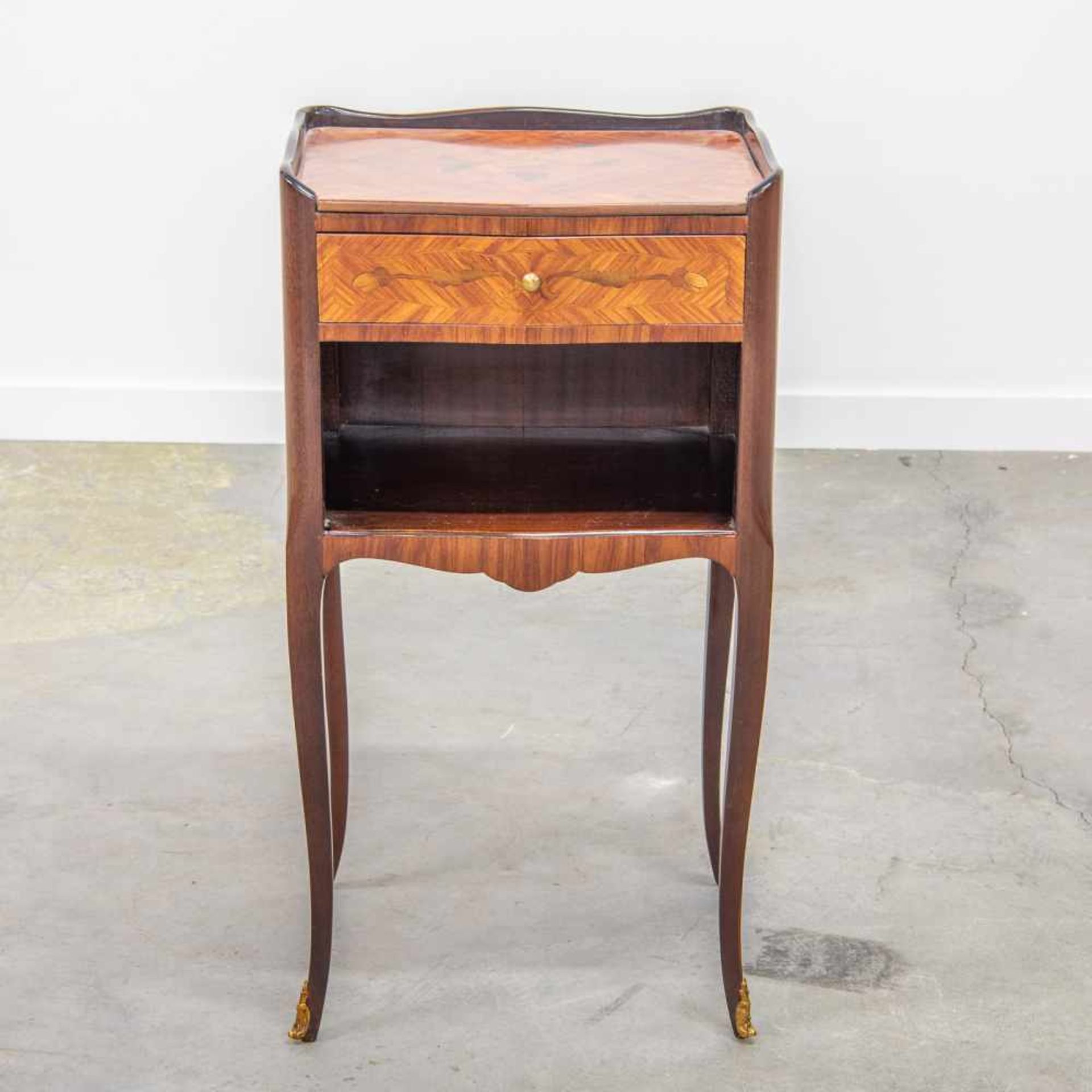 Marquetry inlay night stand with drawer. 1970 Length: 38 cm , Width: 30 cm, Hight: 72 cm, - Bild 2 aus 5