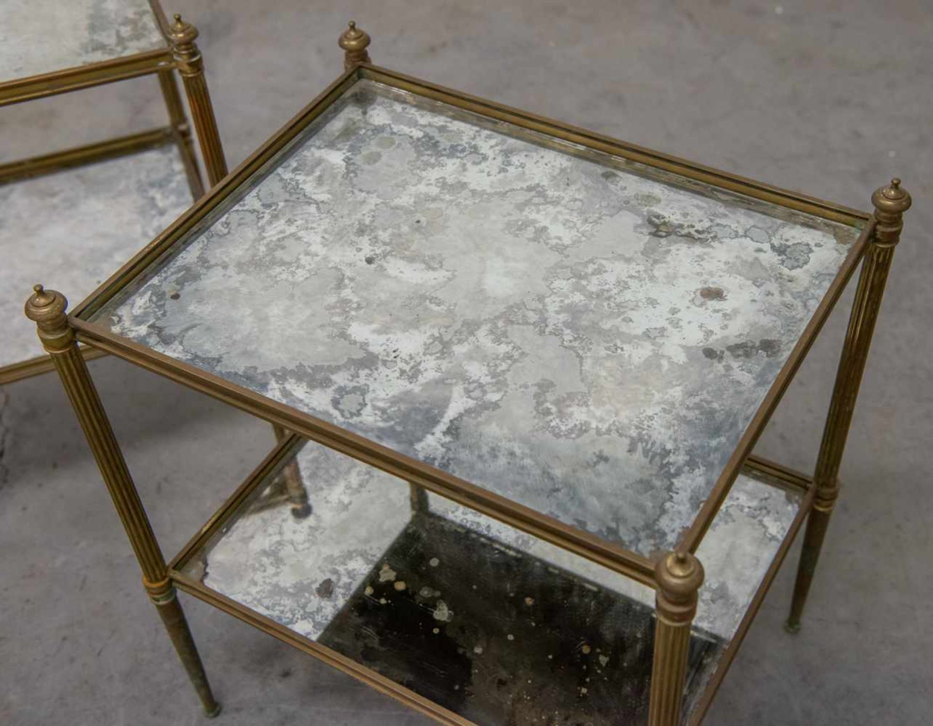 Pair side tables, mirrored glass and brass. 1960-1970. Length: 50 cm , Width: 40 cm, Hight: 57 cm, - Bild 4 aus 7