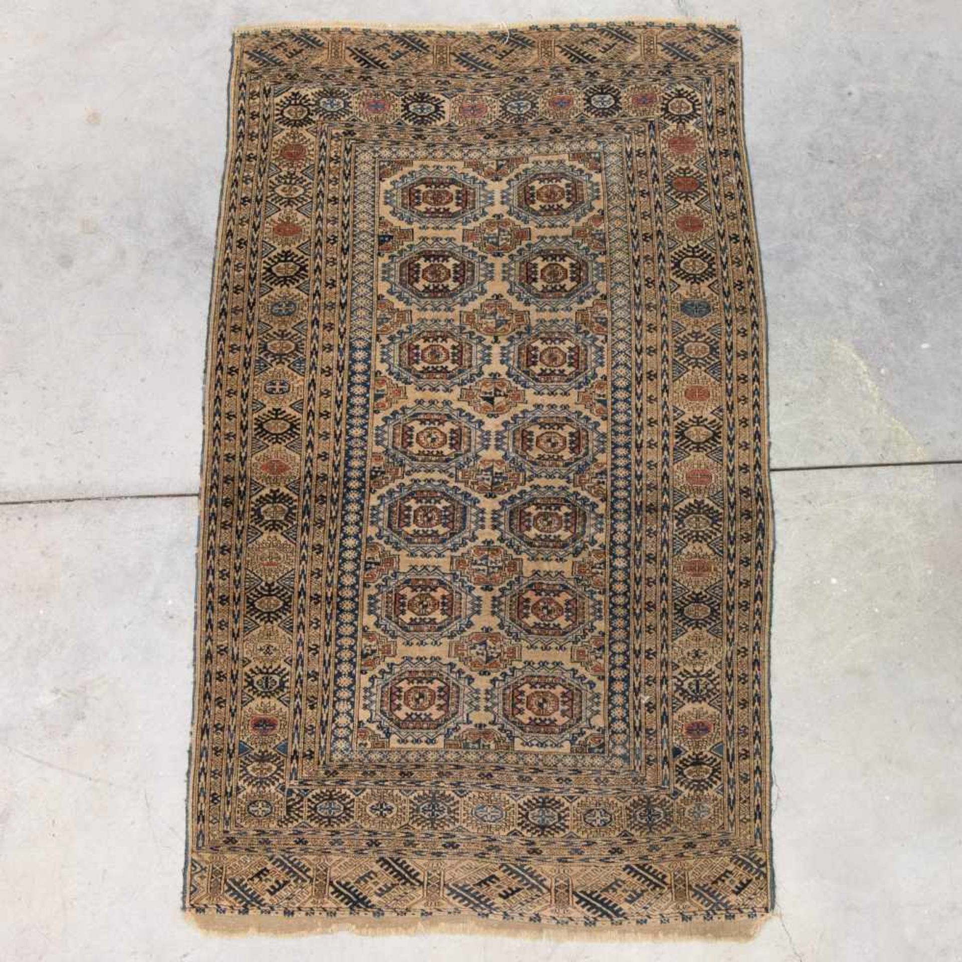 Hand-woven Carpet Length: 127 cm , Width: 216 cm, Hight: 0 cm, Diameter: 0 cm - Bild 2 aus 4