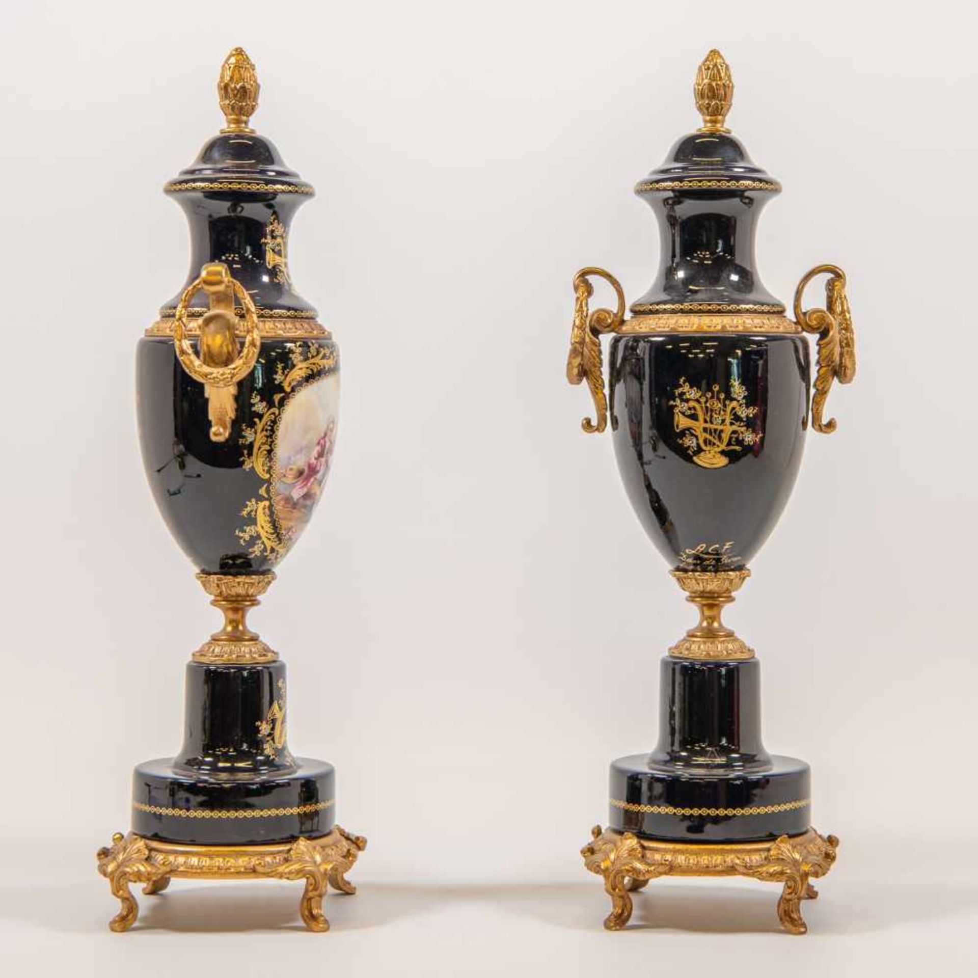 A.C.F. Decor de Sèvres, Pair of young vases, handpainted decor signed G. Rimi, bronze mounted. - Image 2 of 7