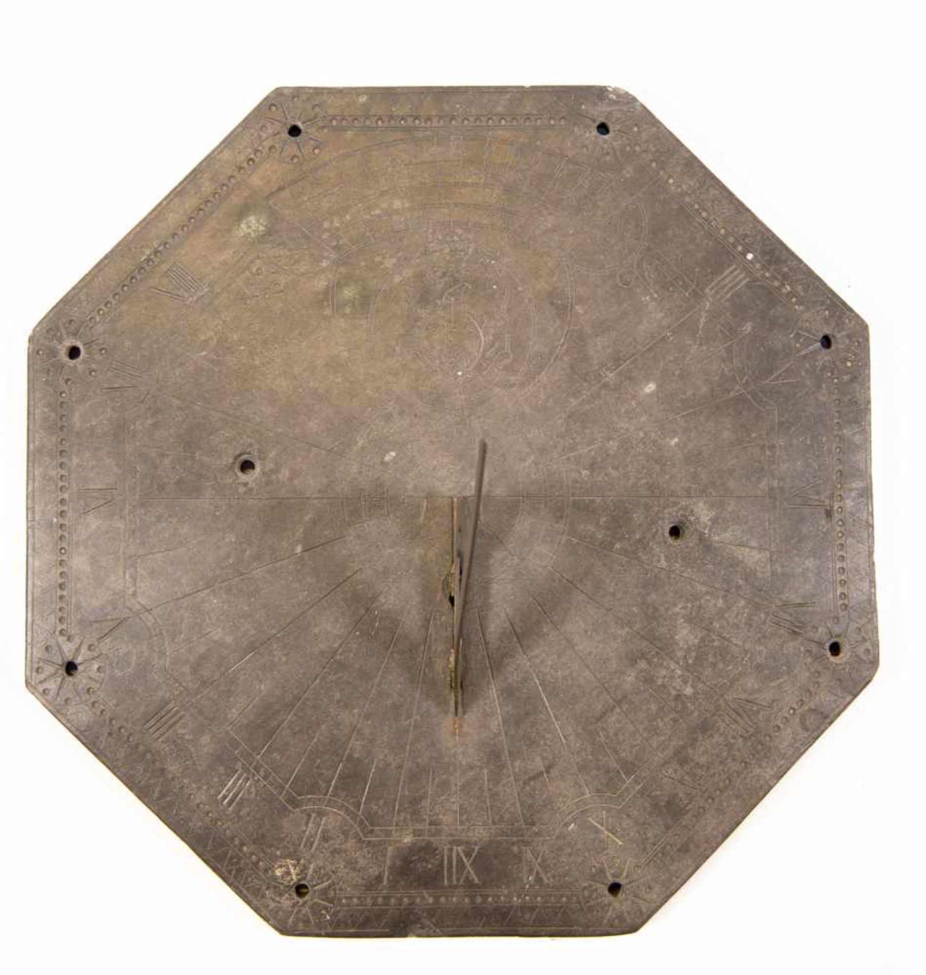 Slate rock sundial, 1798, engraved with latin: 'inuirom que fenor'. Lunar calendar. Length: 40 - Bild 3 aus 10