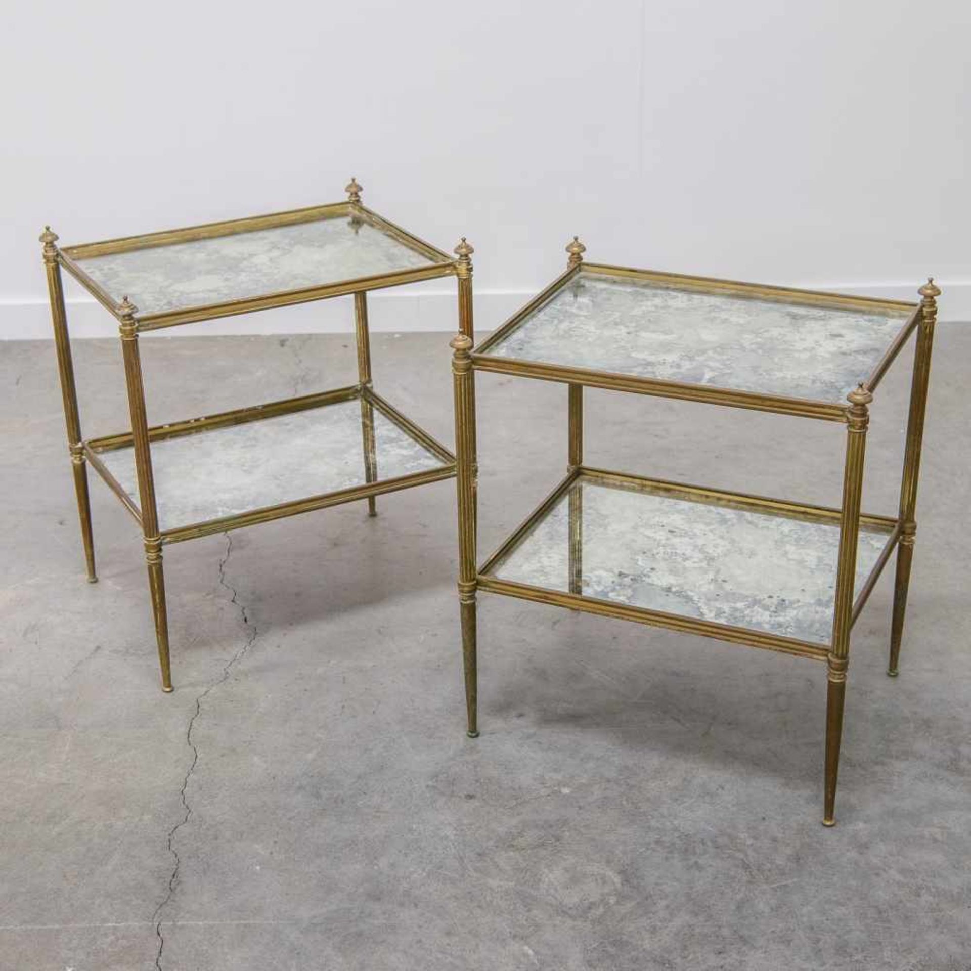 Pair side tables, mirrored glass and brass. 1960-1970. Length: 50 cm , Width: 40 cm, Hight: 57 cm, - Bild 3 aus 7