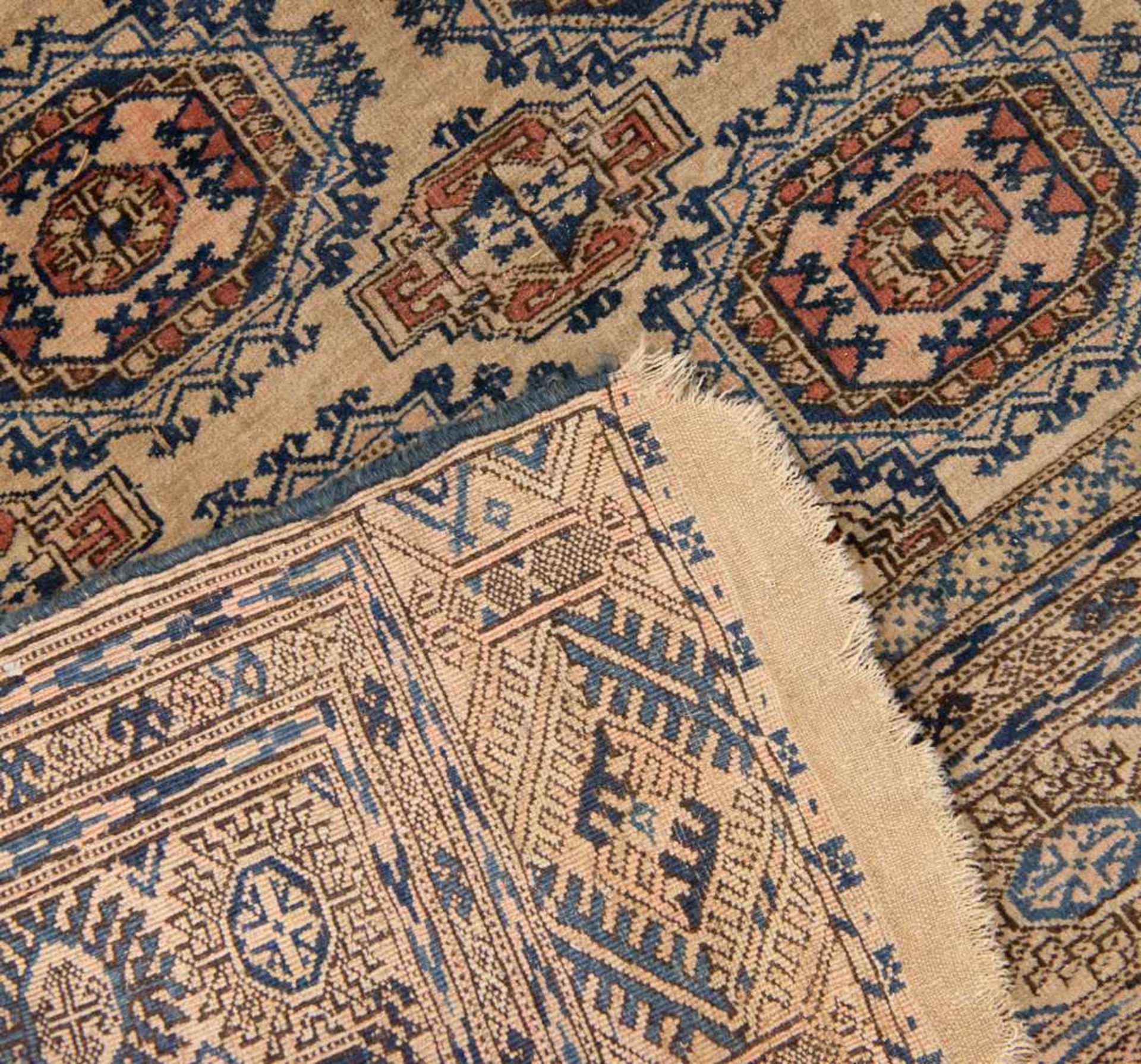 Hand-woven Carpet Length: 127 cm , Width: 216 cm, Hight: 0 cm, Diameter: 0 cm - Bild 3 aus 4