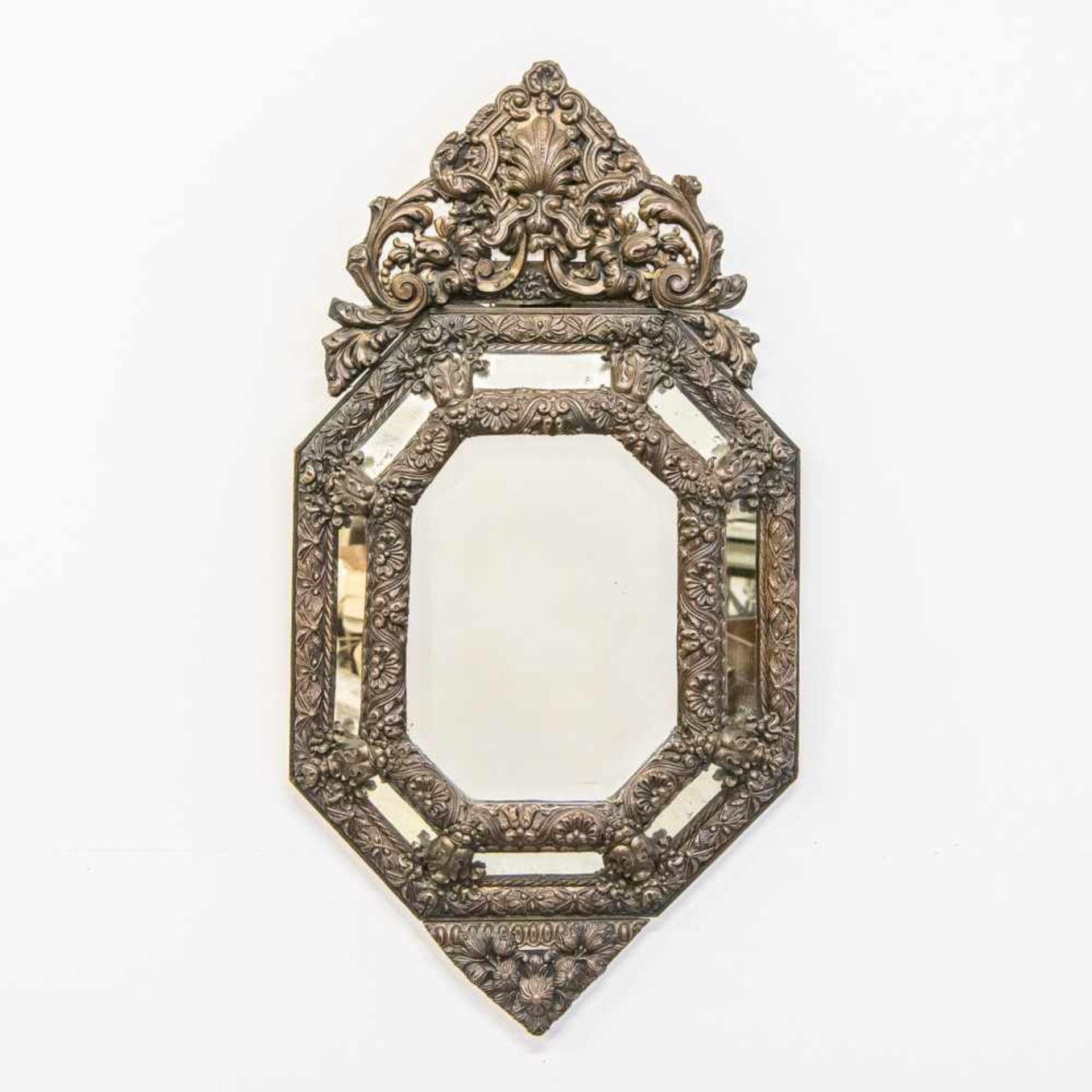 Mirror, baroque style, copper on wood Length: 0 cm , Width: 48 cm, Hight: 89 cm, Diameter: 0 cm