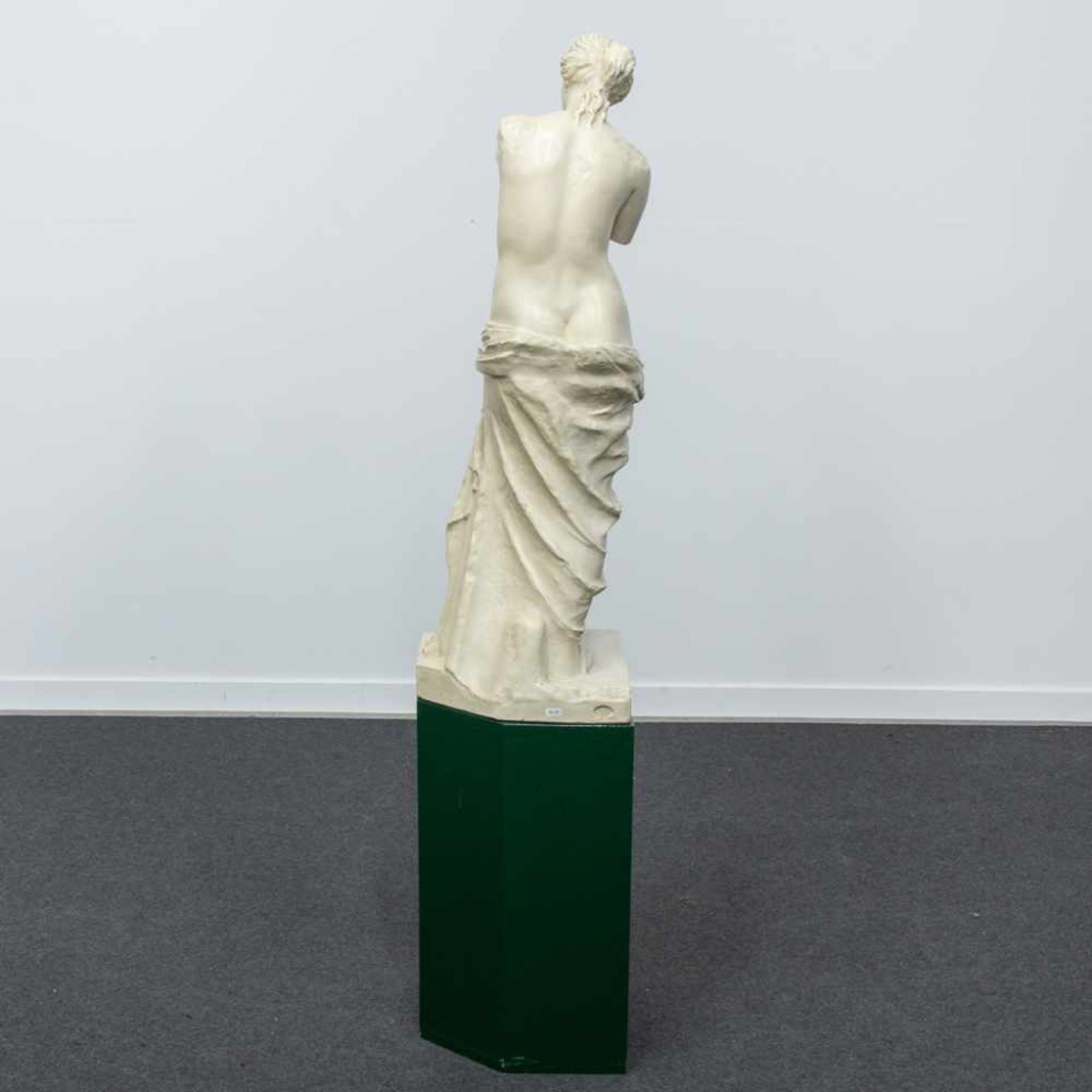 Plaster Statue Venus of Milo - Image 7 of 13