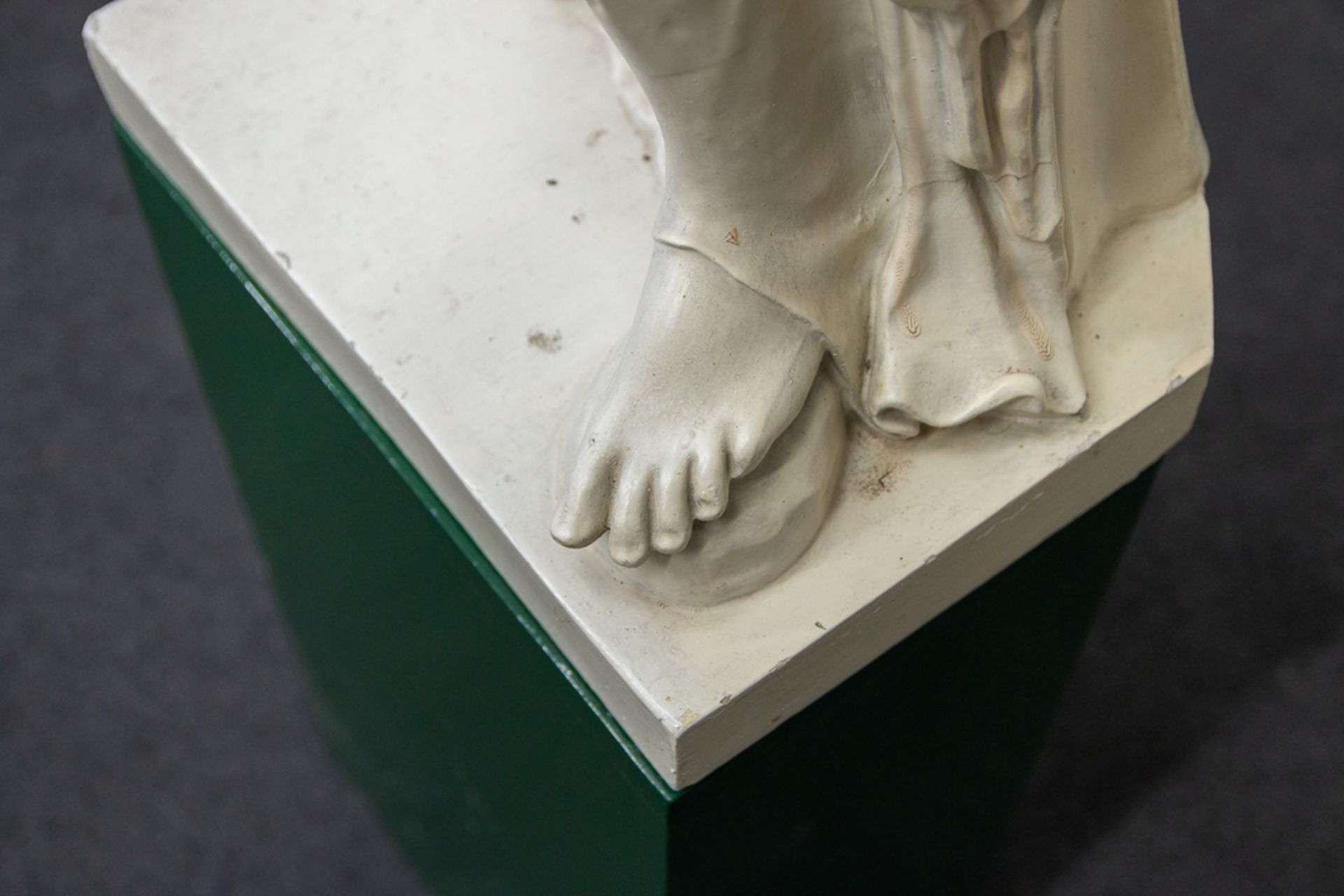 Plaster Statue Venus of Milo - Image 12 of 13