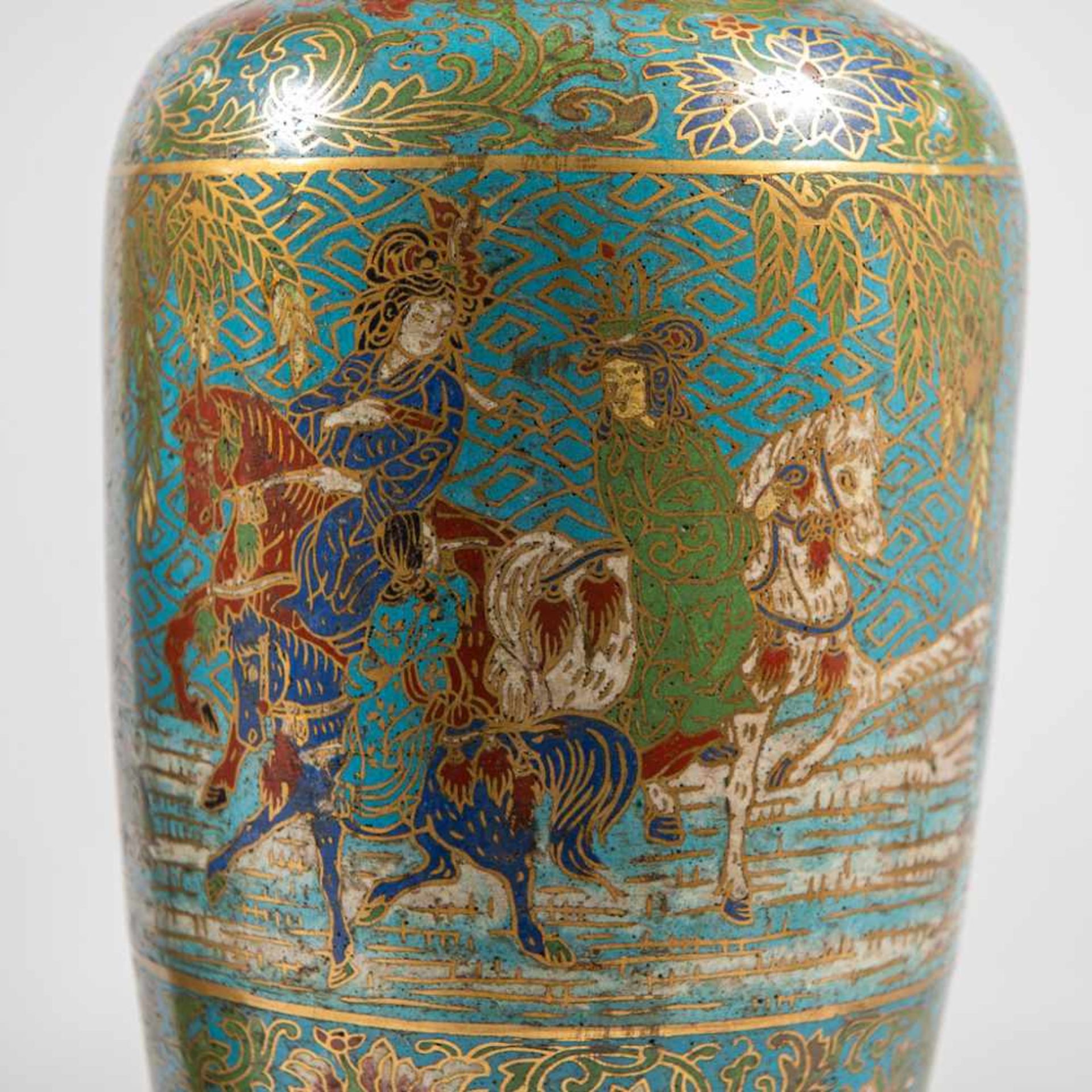 Pair of CloisonnÈ vases, Japanse origin - Image 4 of 11