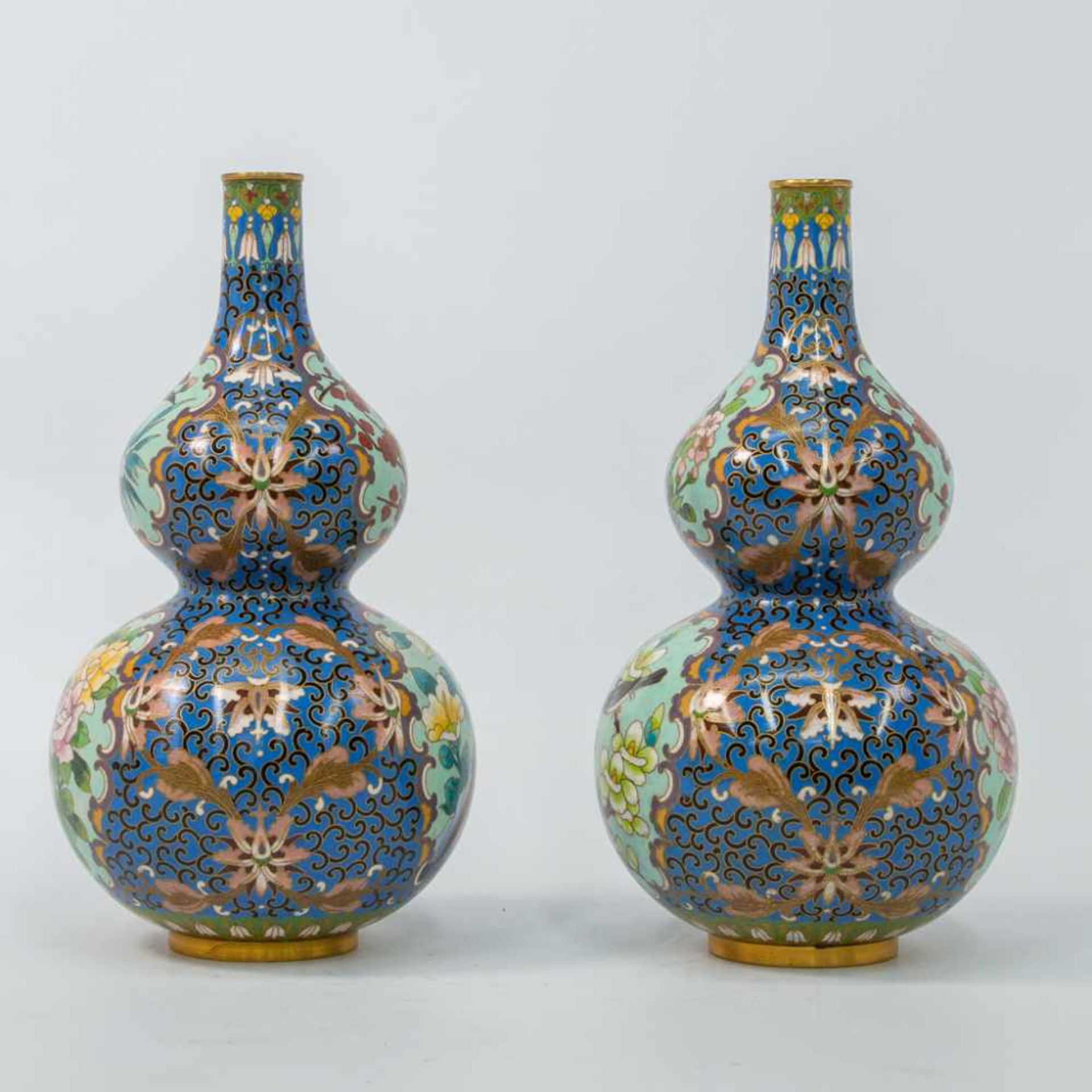 Pair of CloisonnÈ vases - Bild 7 aus 12