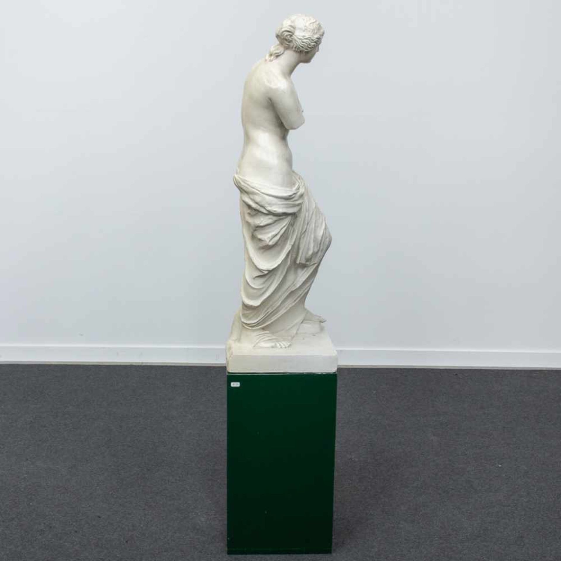 Plaster Statue Venus of Milo - Image 6 of 13