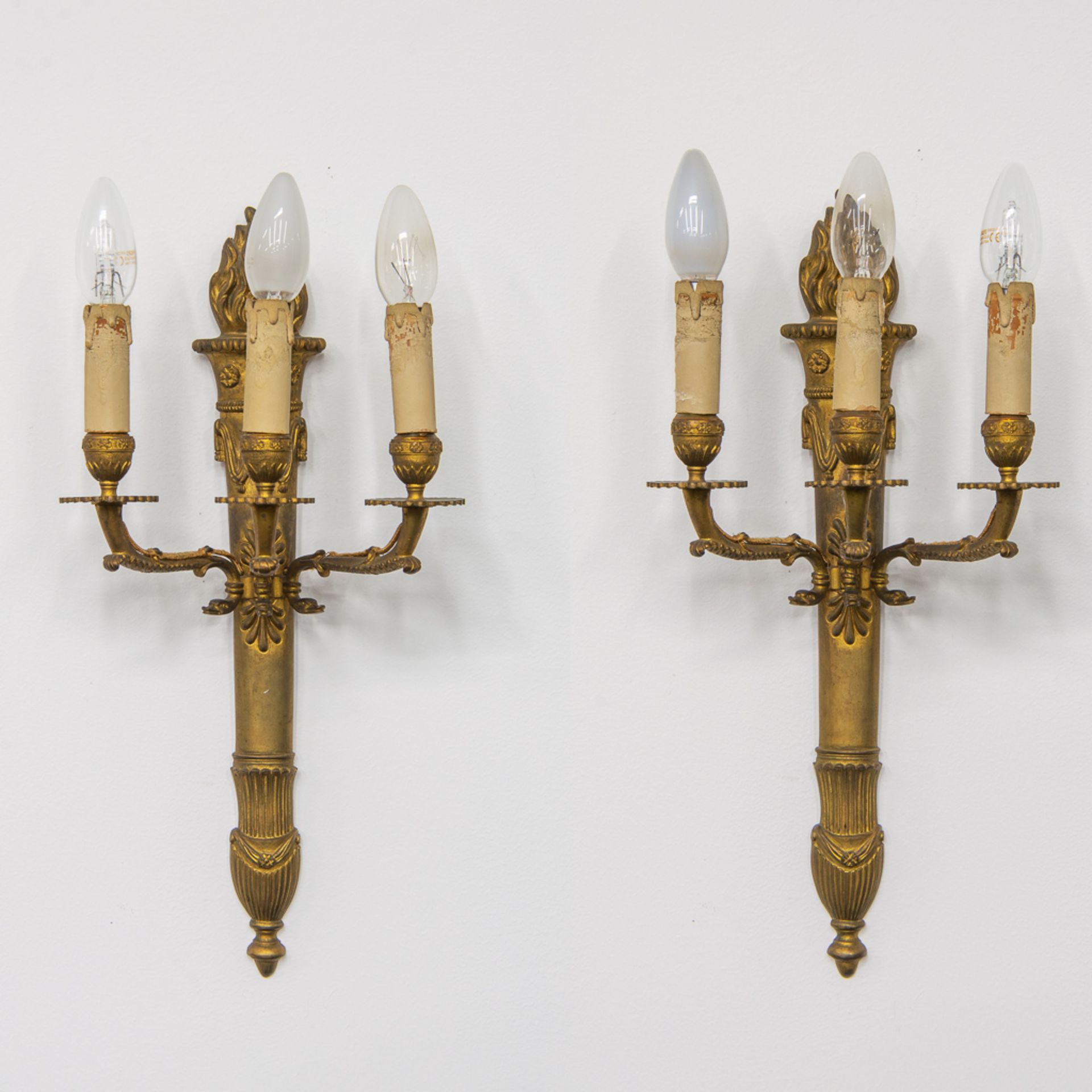 Pair of wall lamps, Louis XVI style