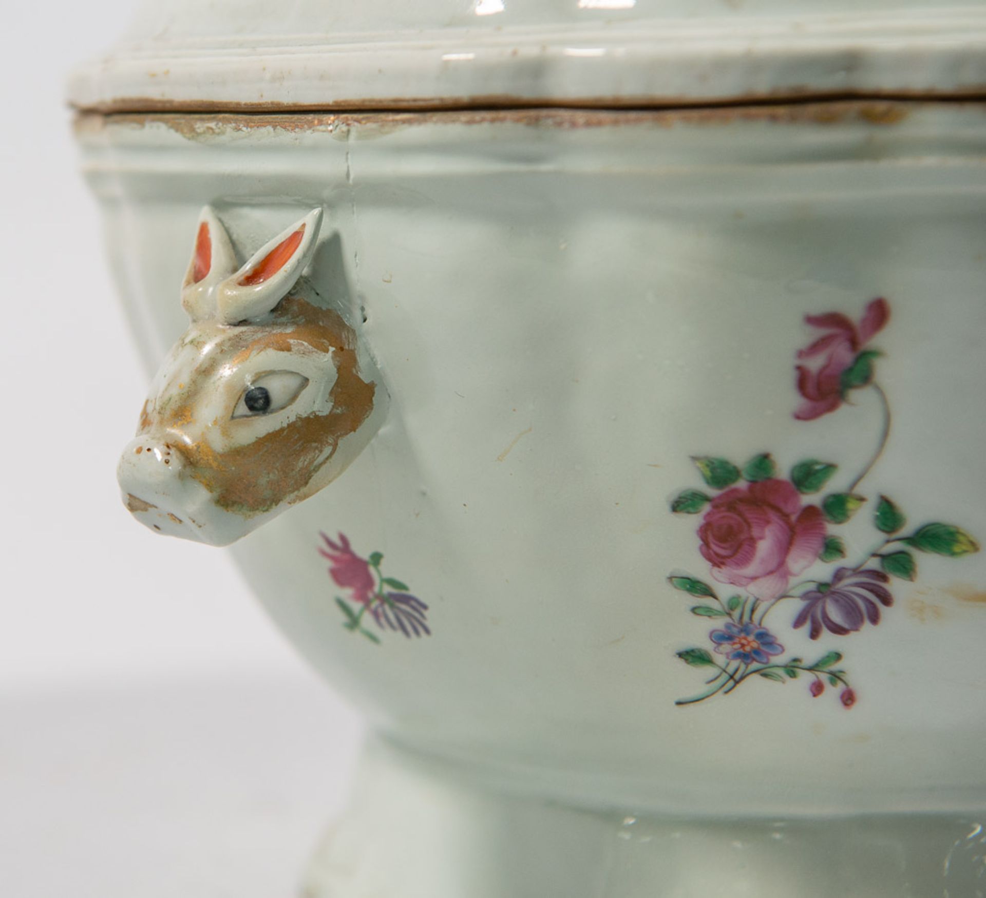 Tureen in the style of export porcelain. - Image 7 of 12