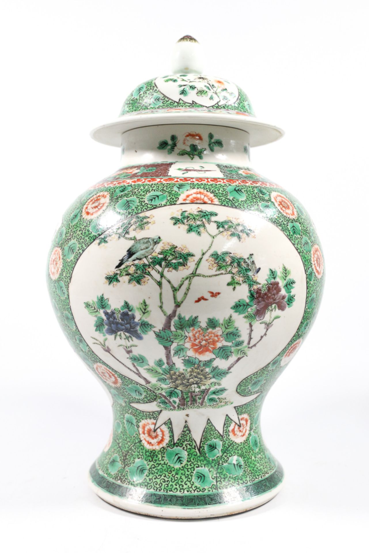 Pair of Chinese vases with lid, famille verte - Bild 14 aus 15