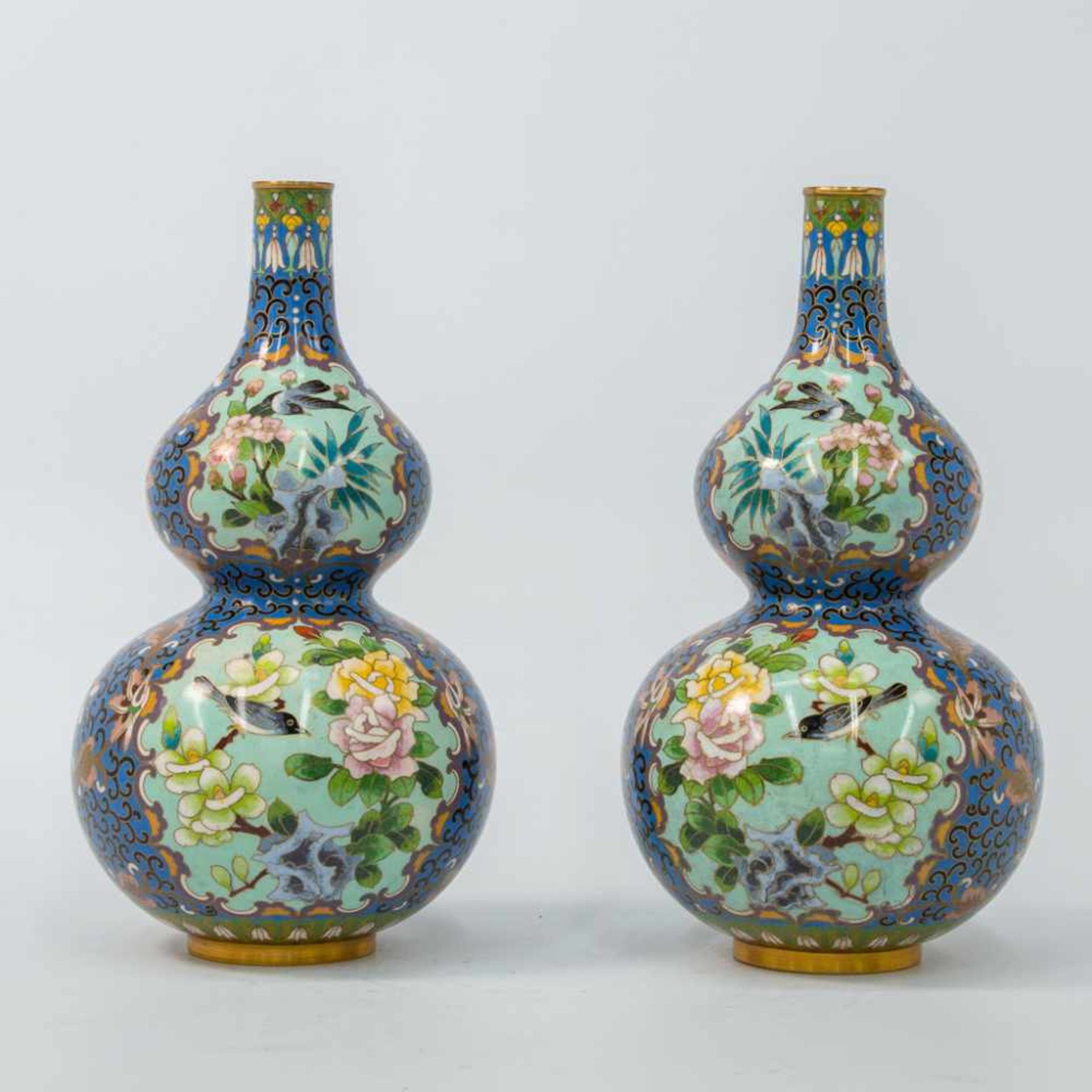 Pair of CloisonnÈ vases - Bild 8 aus 12