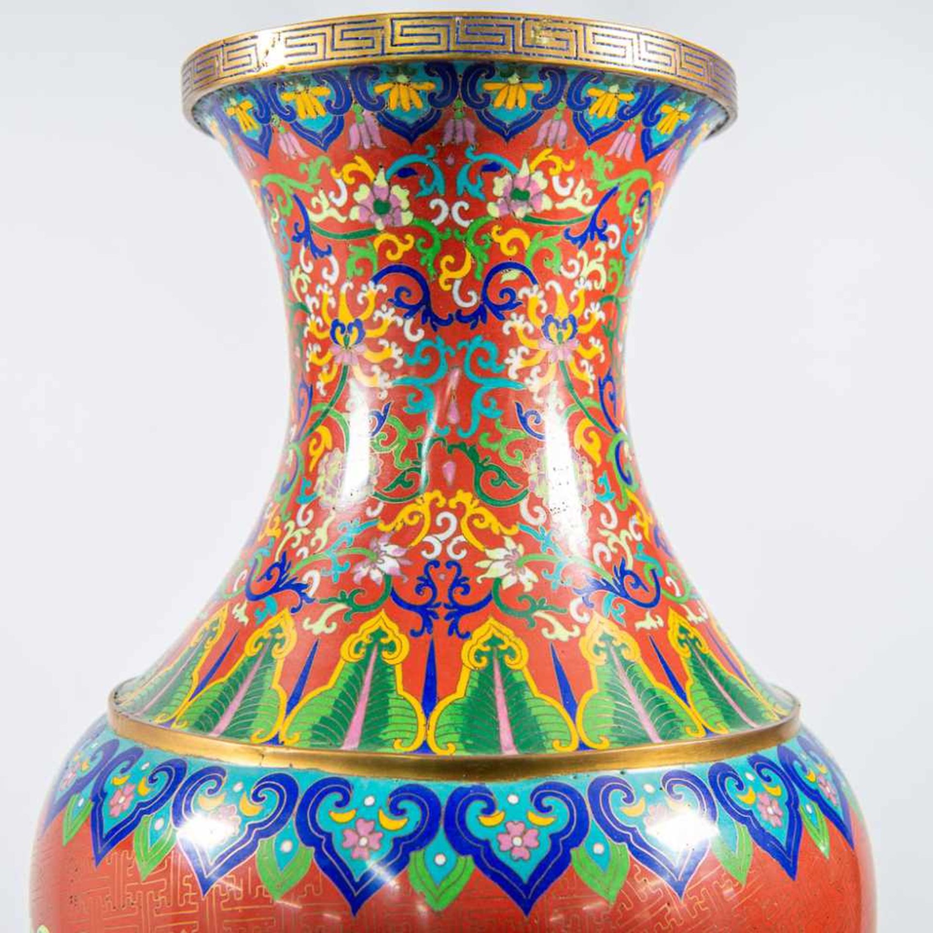 Exceptional pair cloisonnÈ vases - Image 10 of 12