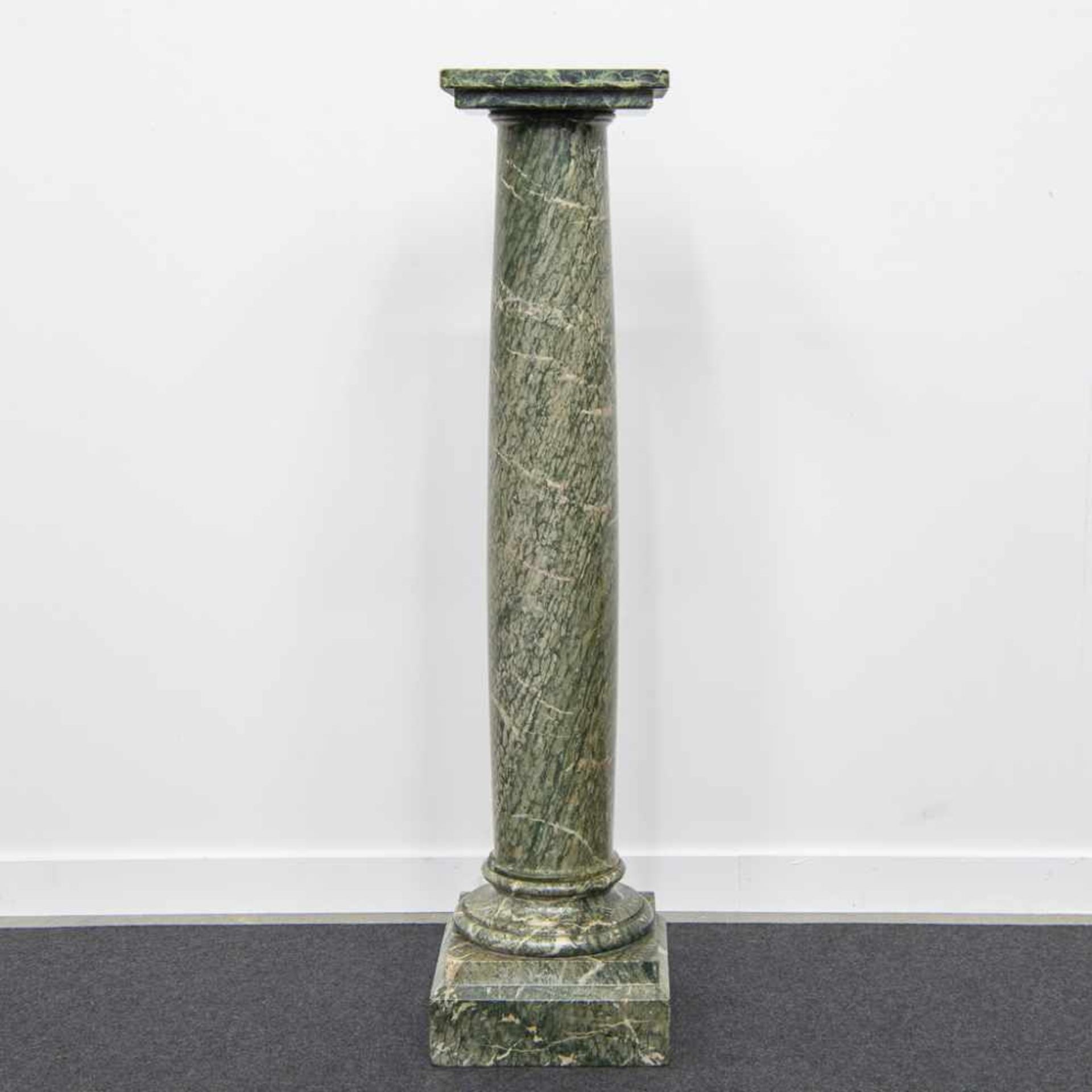 Marble column - Image 6 of 9