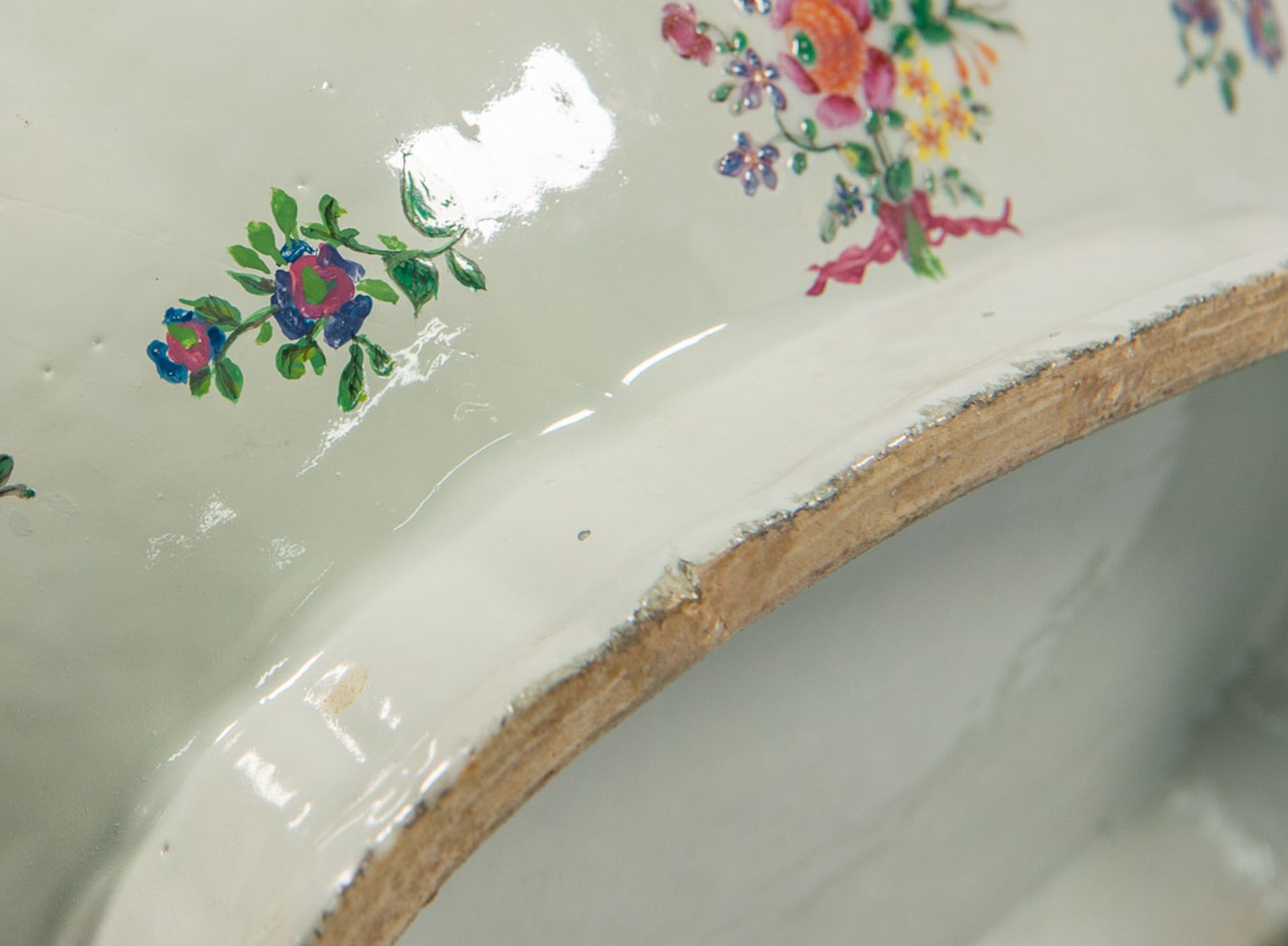 Tureen in the style of export porcelain. - Image 10 of 12