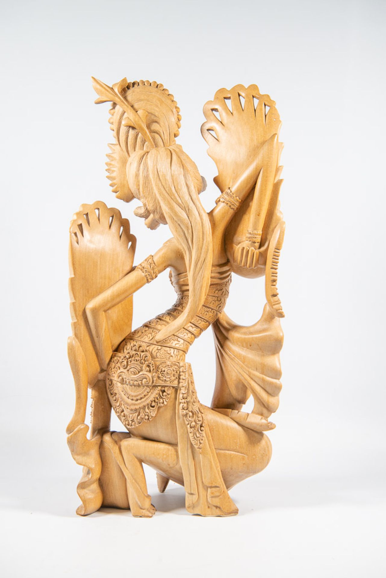 Indonesian wood sculpture - Image 4 of 5