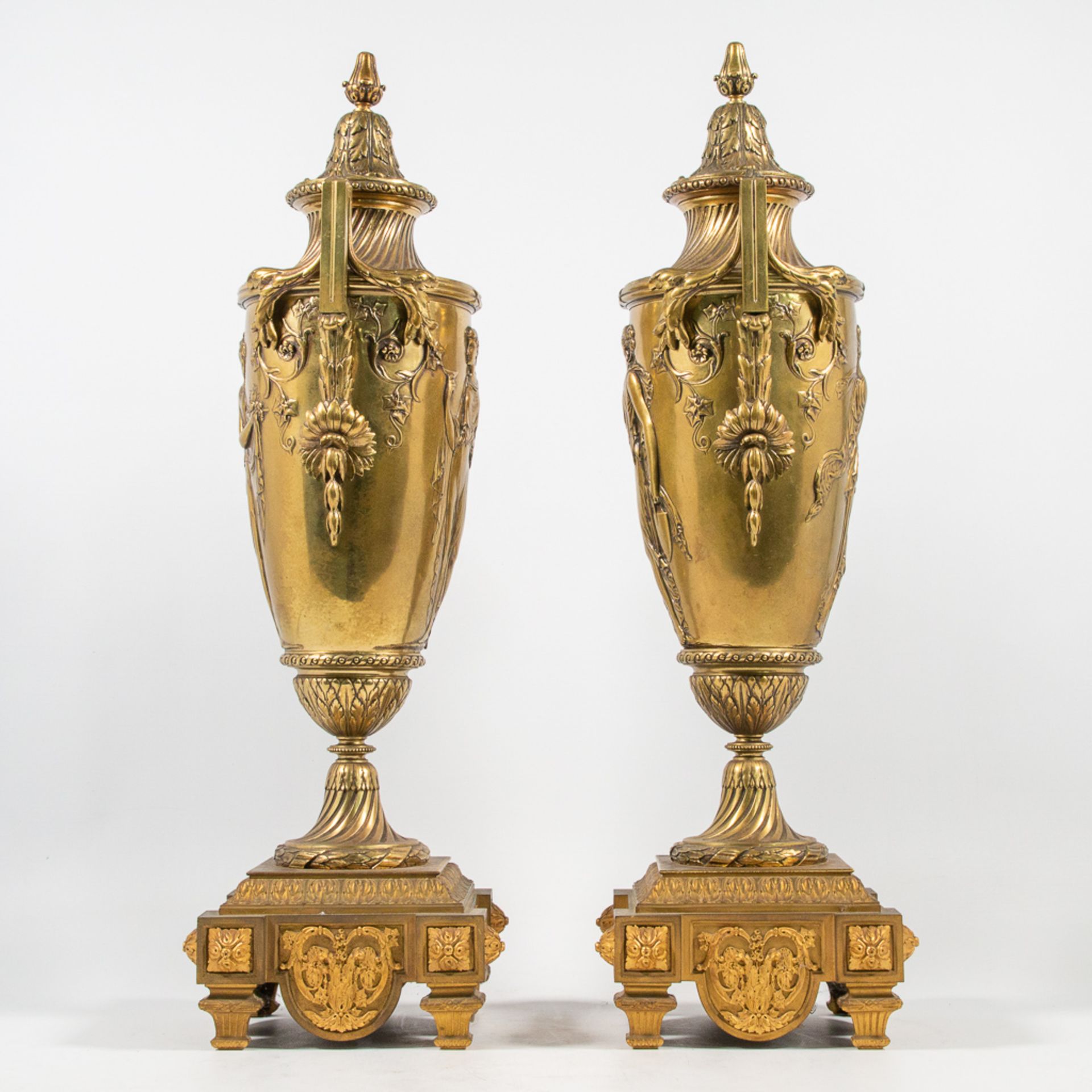Pair bronze vases with ancient roman decor - Image 8 of 12