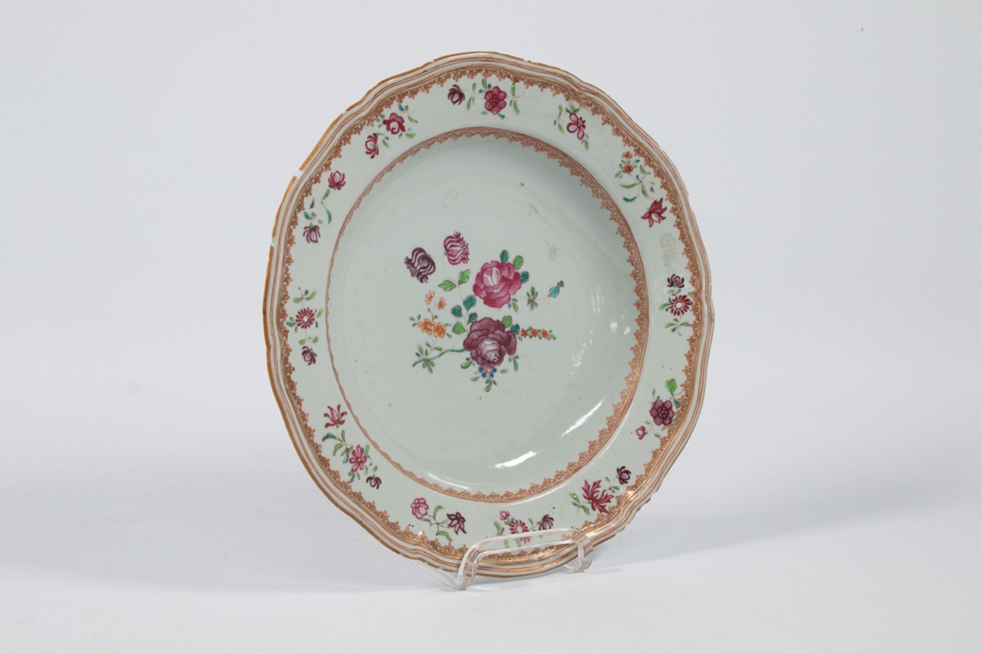 Collection of 5 Famille rose plates - Image 8 of 33