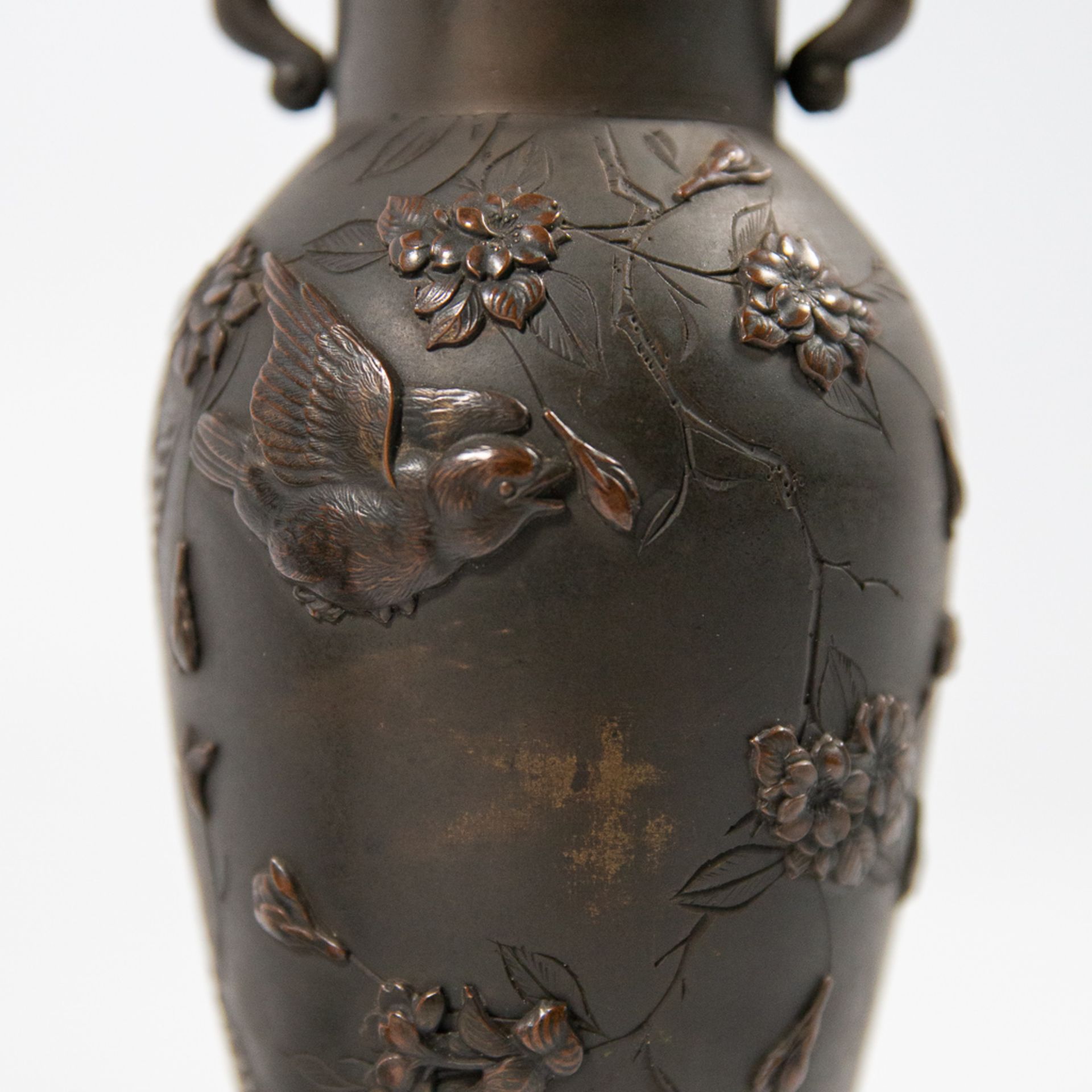 Pair of Japanese small vases. - Image 3 of 10