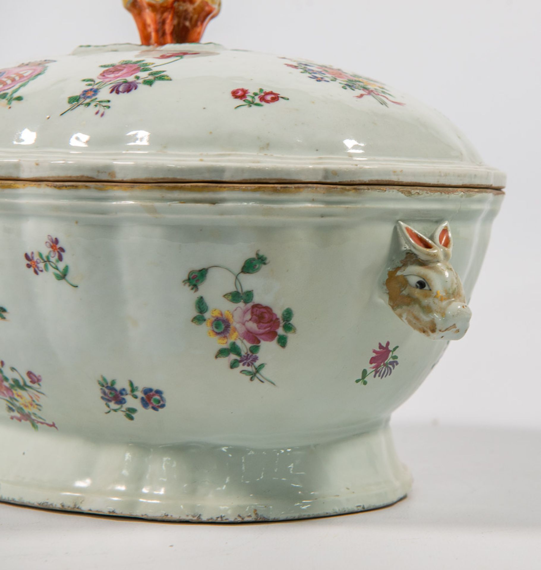 Tureen in the style of export porcelain. - Image 9 of 12