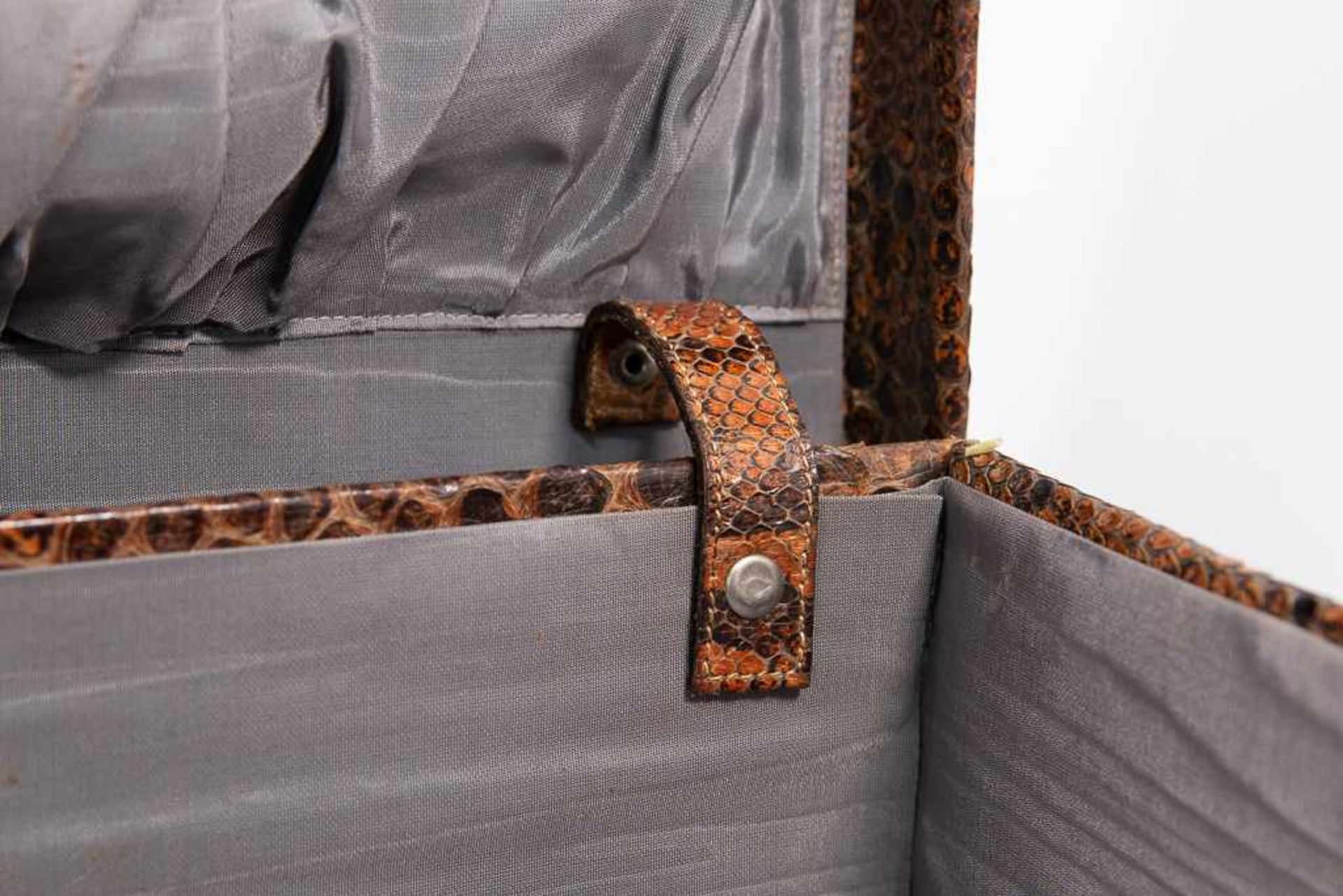 Suitcase in snake leather - Image 14 of 15